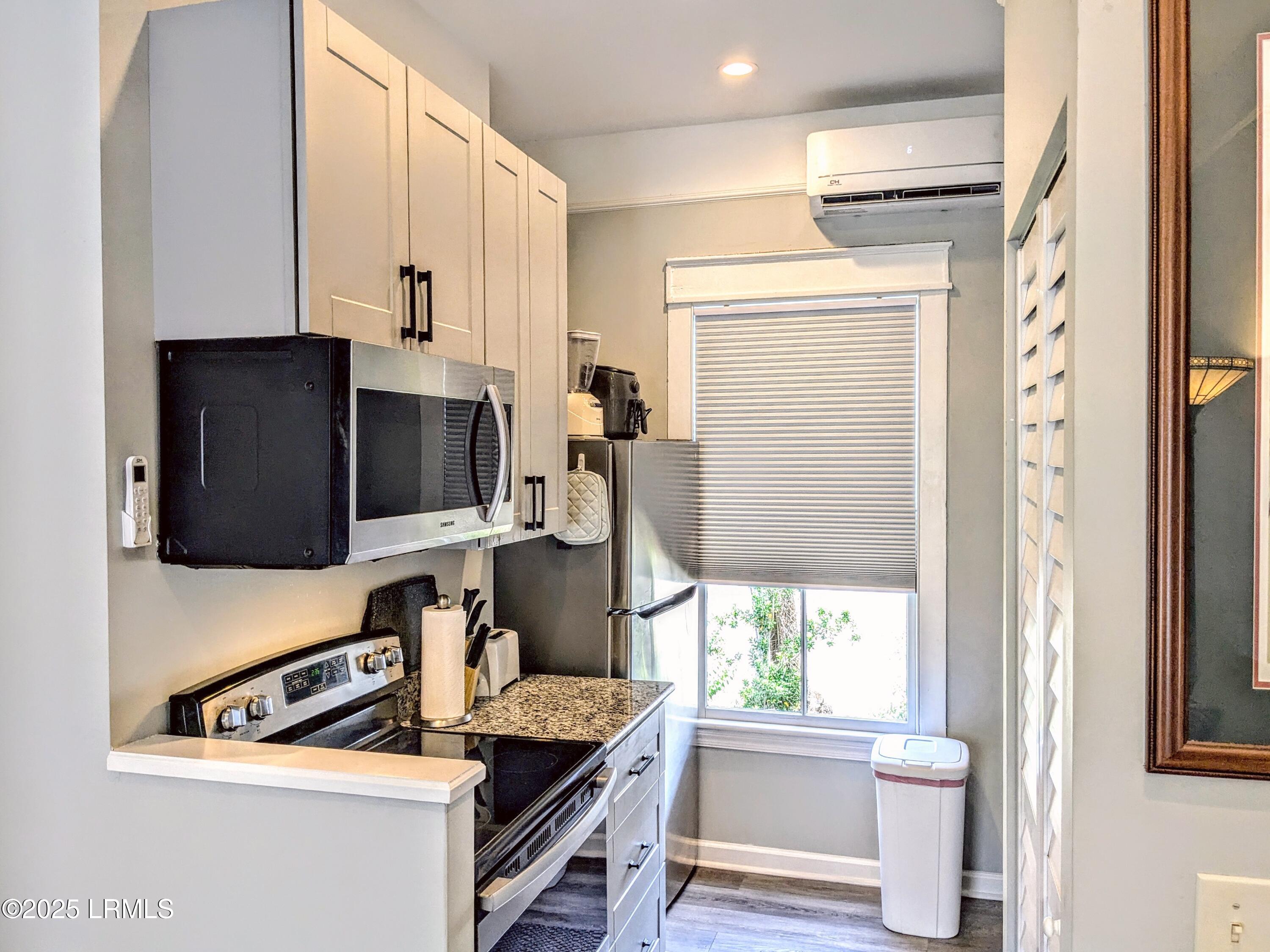 Beaufort, South Carolina 29902, United States, 4 Bedrooms Bedrooms, ,4 BathroomsBathrooms,Residential,Active,145278