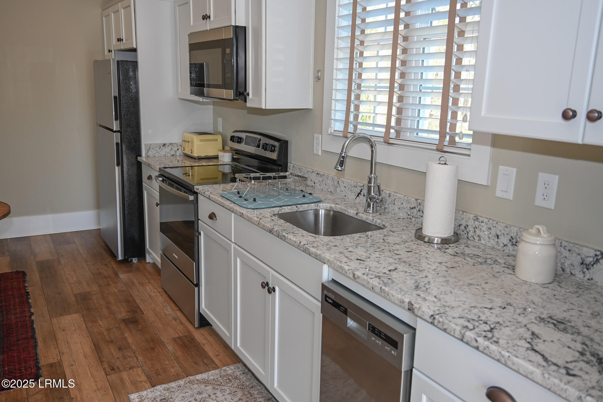 Beaufort, South Carolina 29907, United States, 4 Bedrooms Bedrooms, ,3 BathroomsBathrooms,Residential,Active,19438