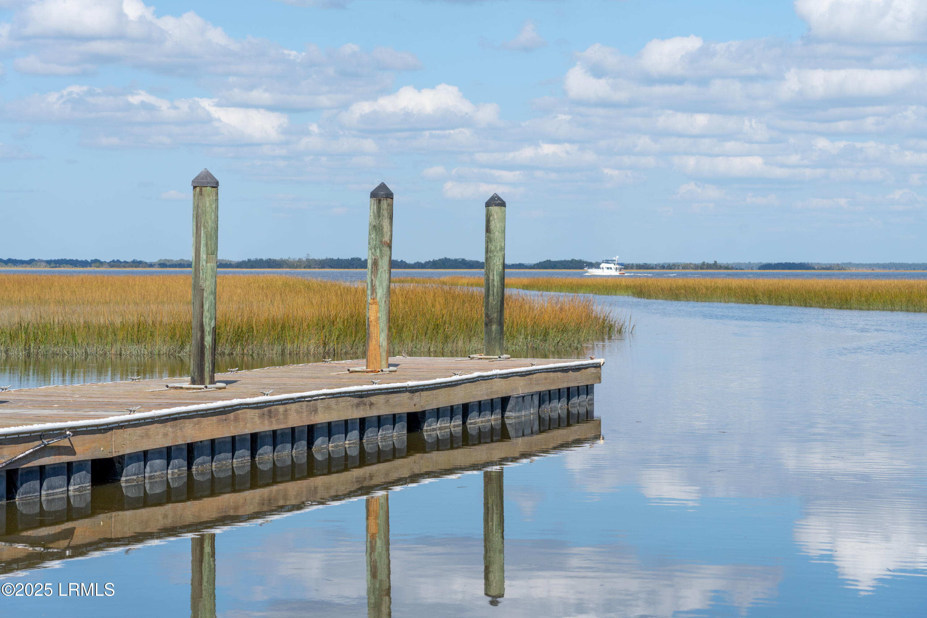 Beaufort, South Carolina 29907, United States, 4 Bedrooms Bedrooms, ,3 BathroomsBathrooms,Residential,Active,19438