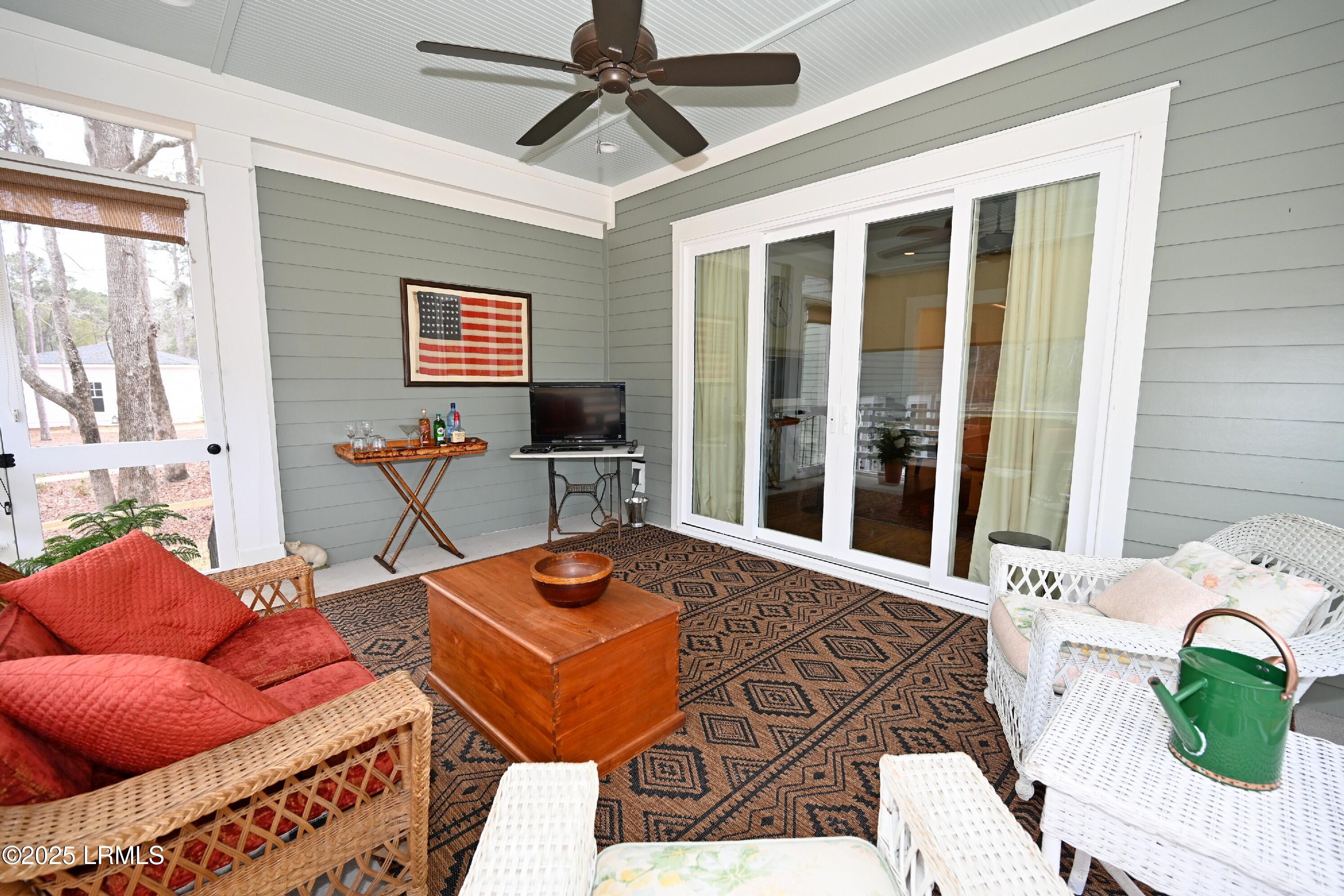 Beaufort, South Carolina 29907, United States, 4 Bedrooms Bedrooms, ,3 BathroomsBathrooms,Residential,Active,19438