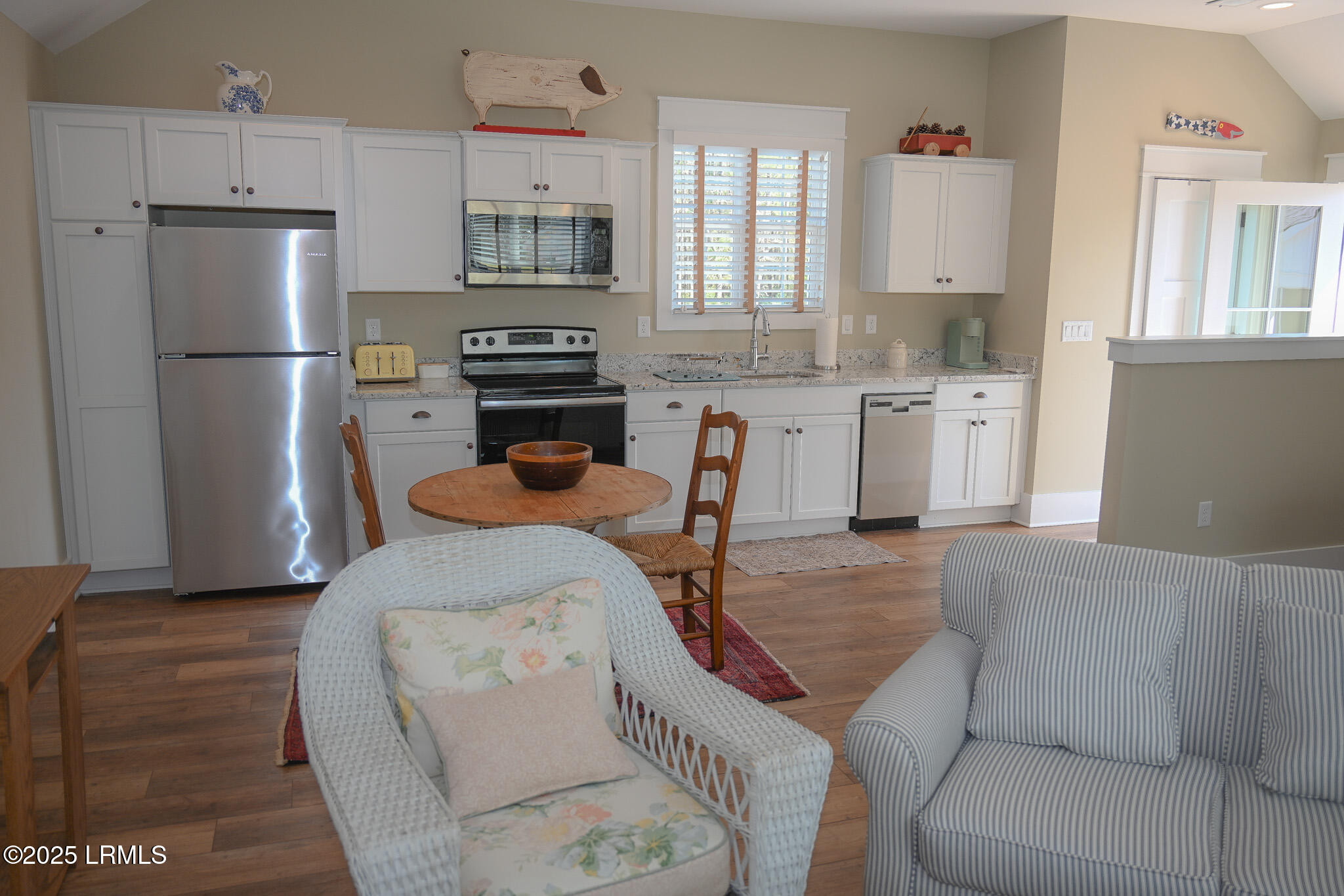 Beaufort, South Carolina 29907, United States, 4 Bedrooms Bedrooms, ,3 BathroomsBathrooms,Residential,Active,19438