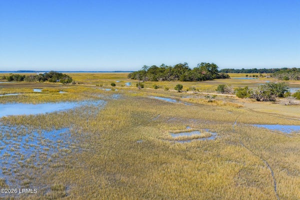 508 BROAD RIVER DR, BEAUFORT, SC 29906 - Image a83a0d4e325bba60d142f9d2c95b4366/442875428