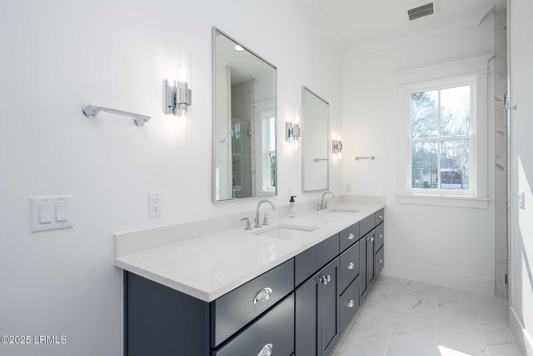 Beaufort, South Carolina 29907, United States, 4 Bedrooms Bedrooms, ,4 BathroomsBathrooms,Residential,Active,55479