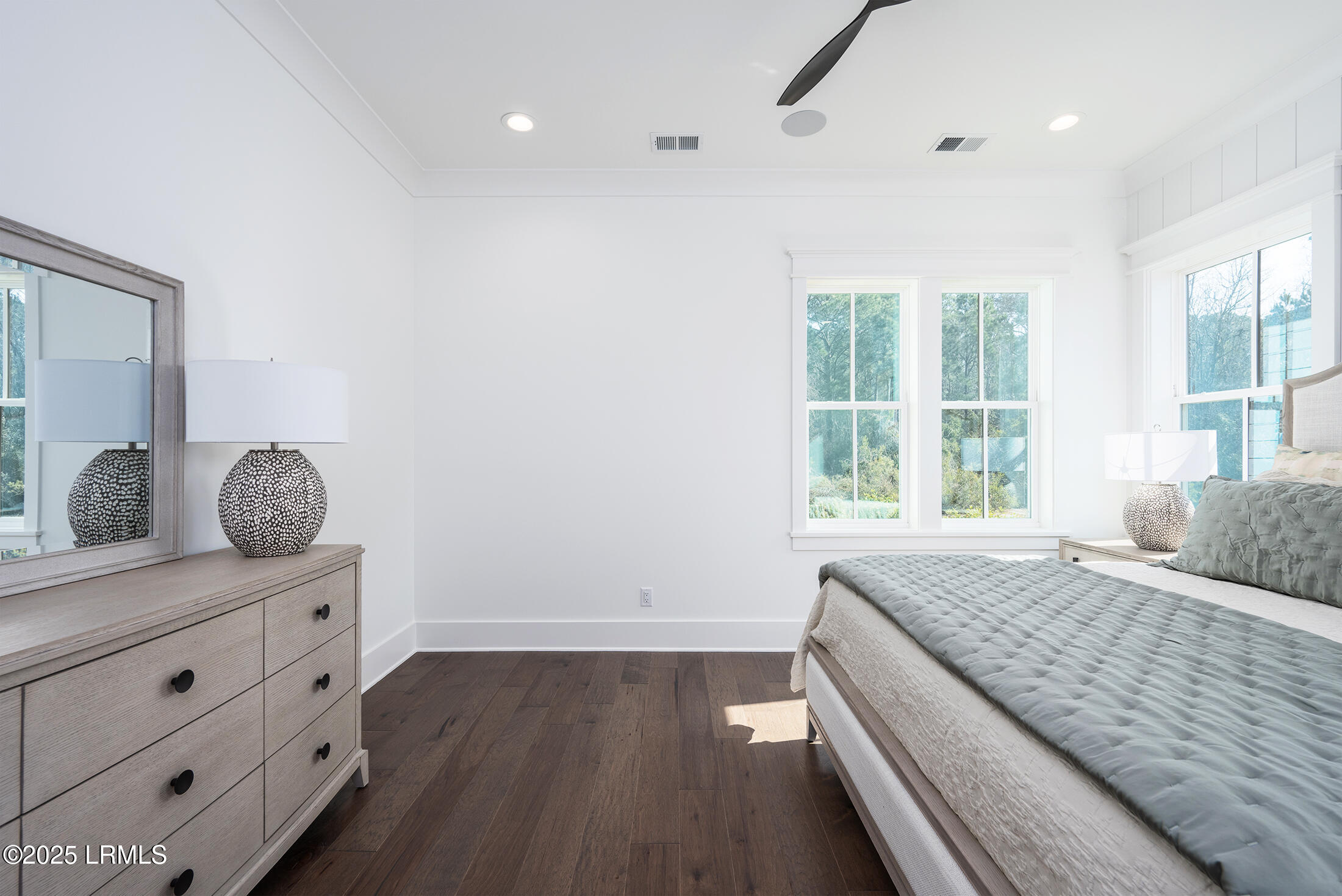 Beaufort, South Carolina 29907, United States, 4 Bedrooms Bedrooms, ,4 BathroomsBathrooms,Residential,Active,55479