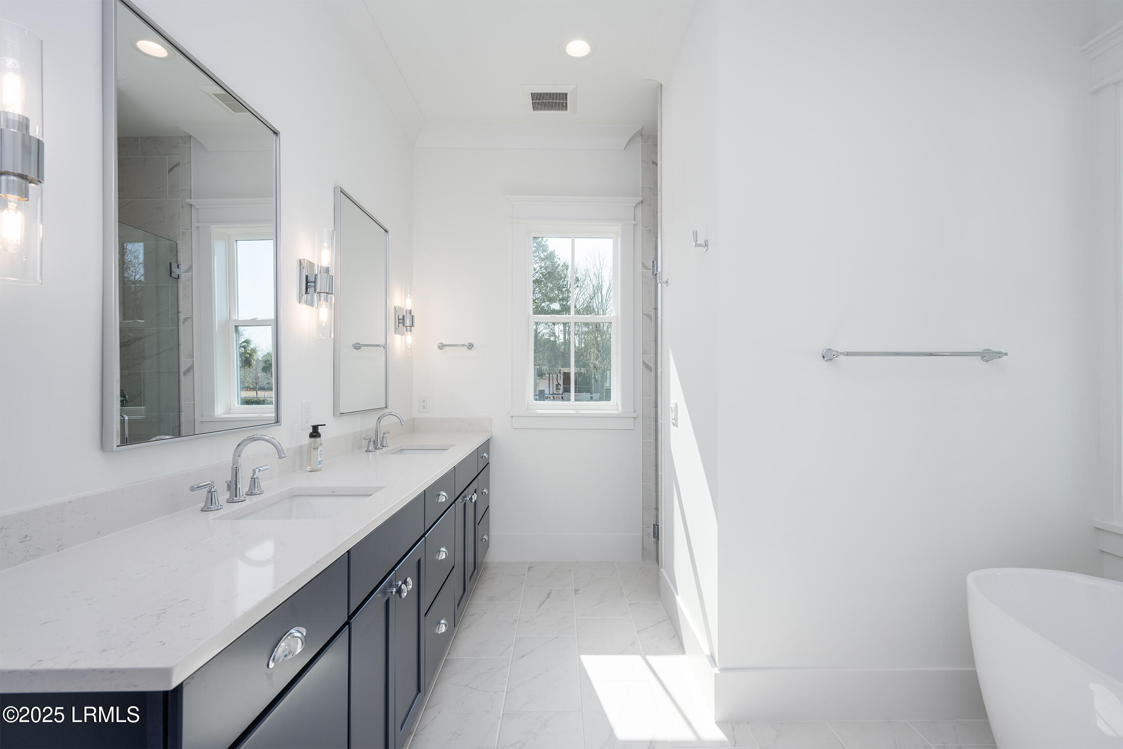 Beaufort, South Carolina 29907, United States, 4 Bedrooms Bedrooms, ,4 BathroomsBathrooms,Residential,Active,55479