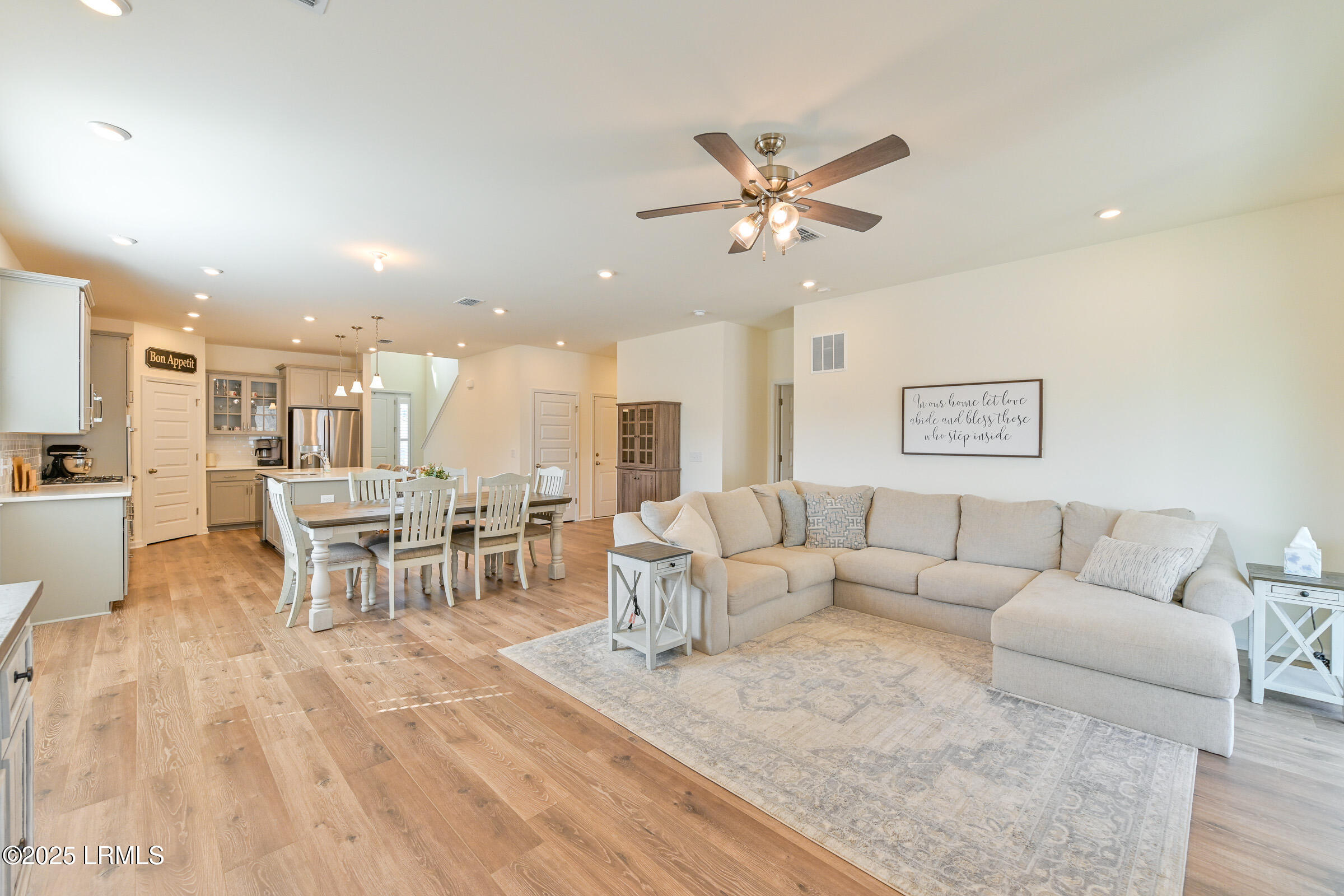 Bluffton, South Carolina 29910, United States, 4 Bedrooms Bedrooms, ,3 BathroomsBathrooms,Residential,Active,6565