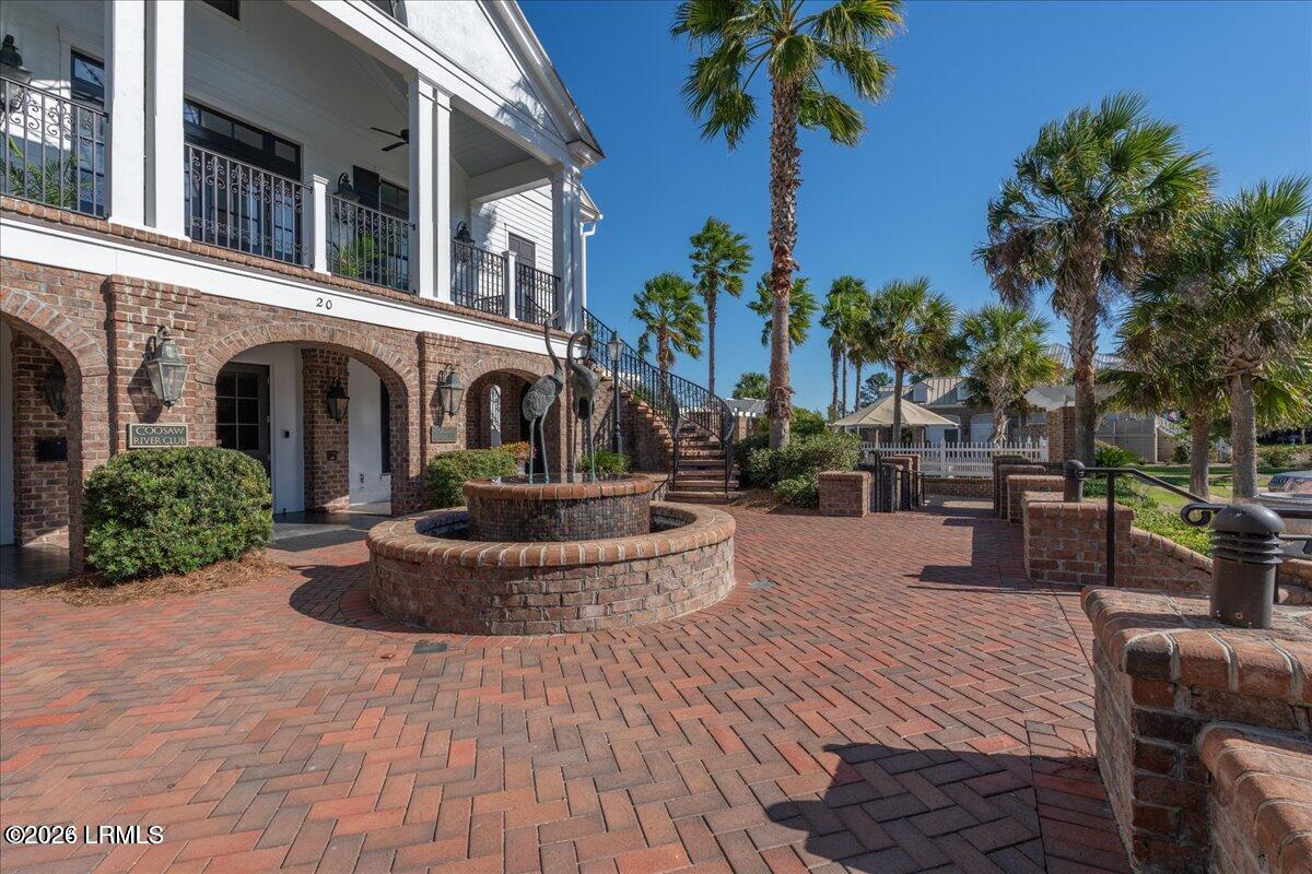 2 Woodland Ridge Circle