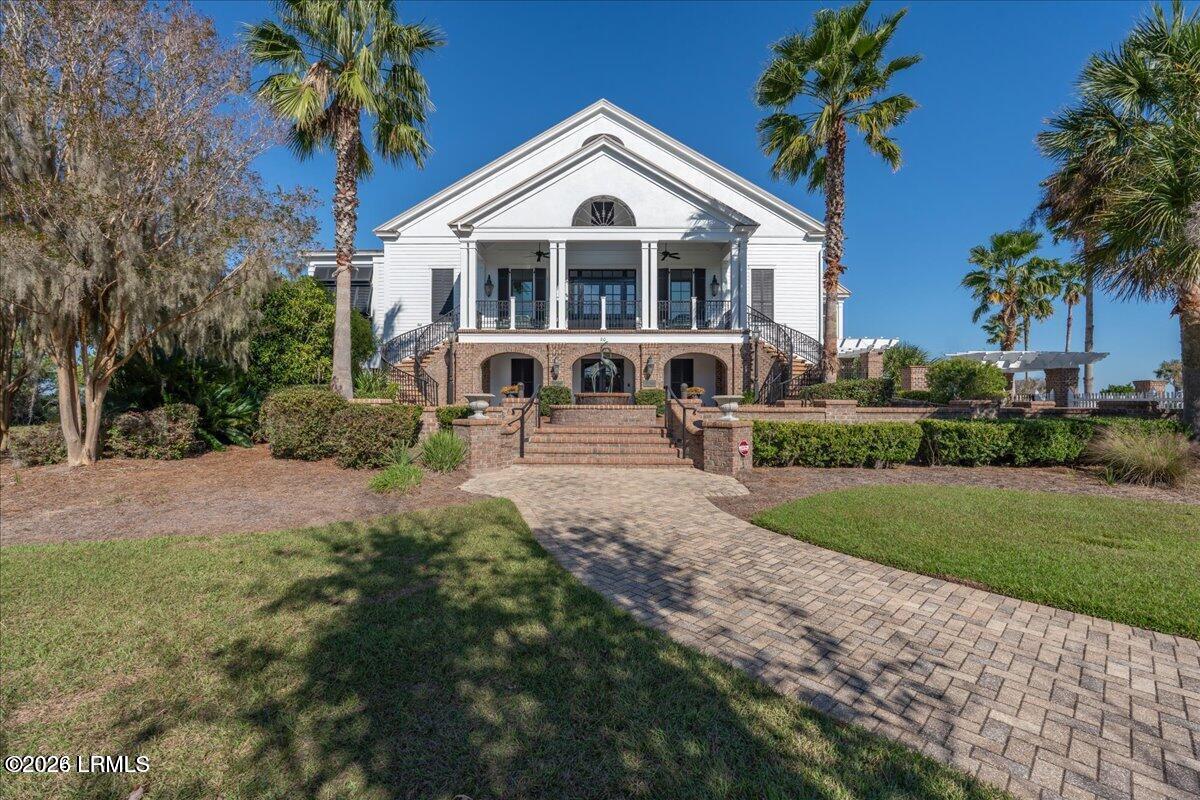 2 Woodland Ridge Circle