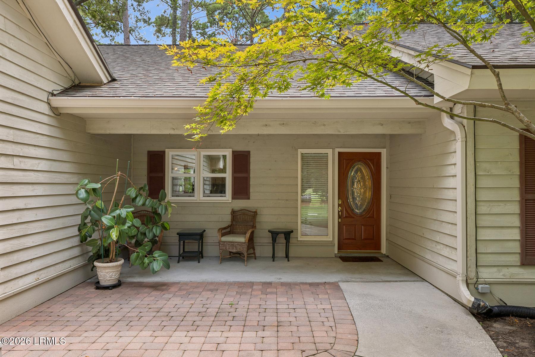 228 White Oaks Circle
