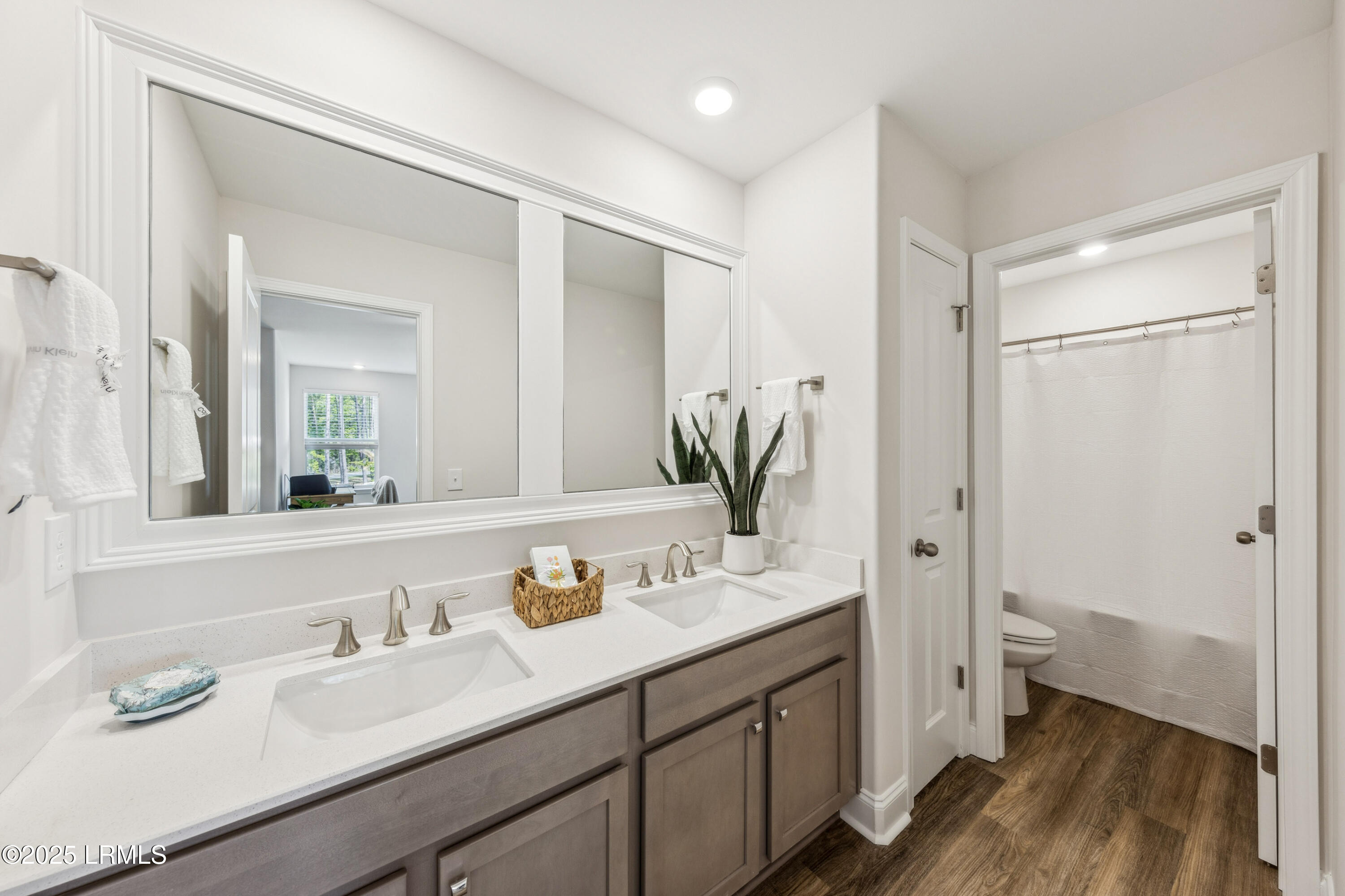 Hardeeville, South Carolina 29927, United States, 3 Bedrooms Bedrooms, ,3 BathroomsBathrooms,Residential,Active,21264