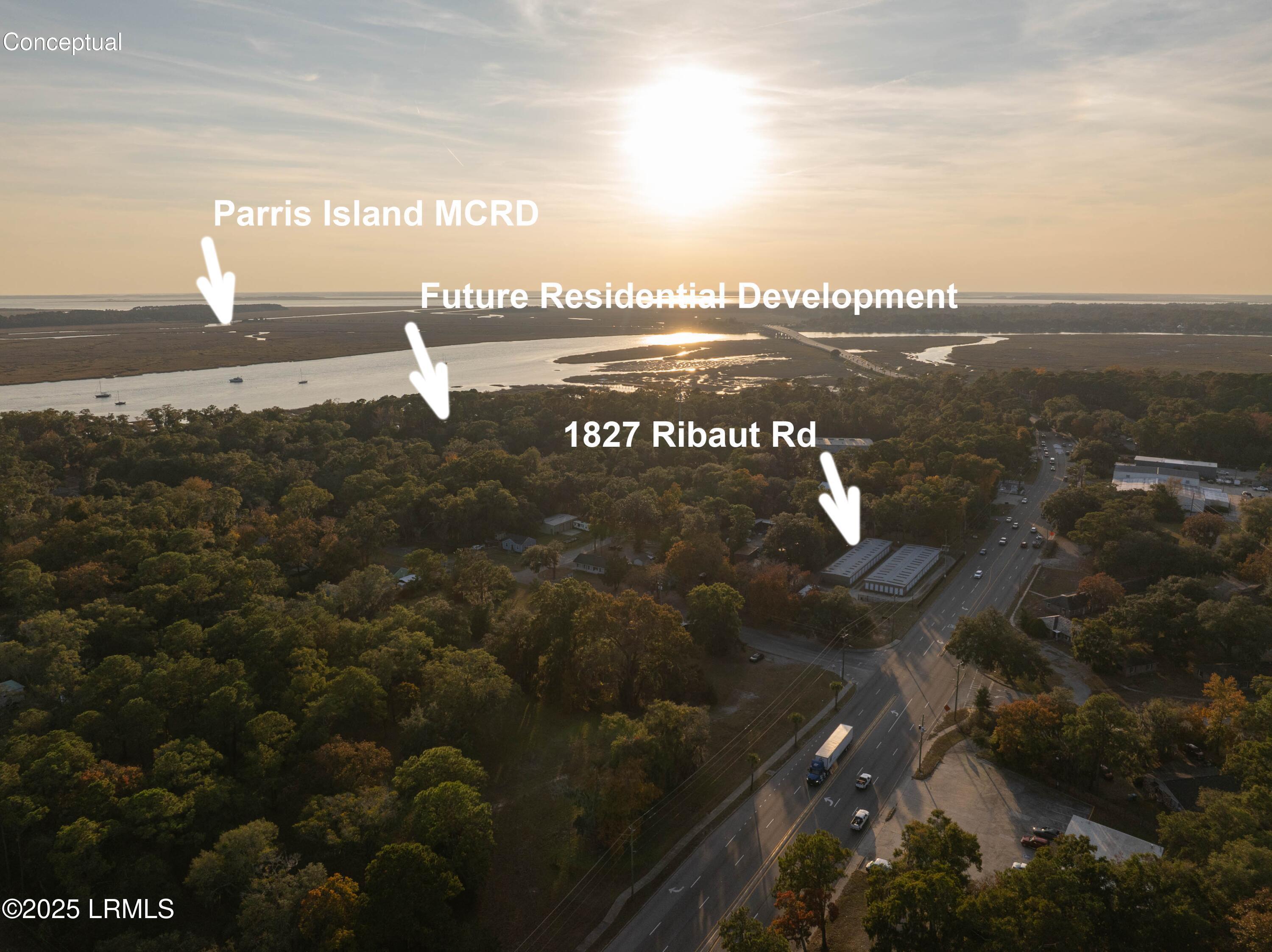 1827 Ribaut Road