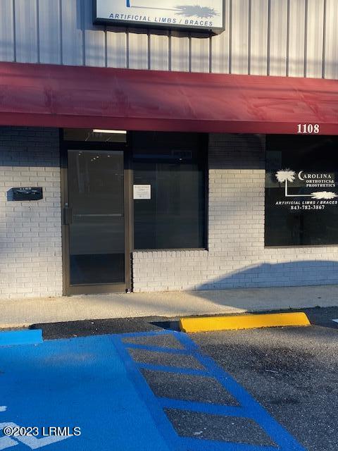 1108 N Jefferies Boulevard