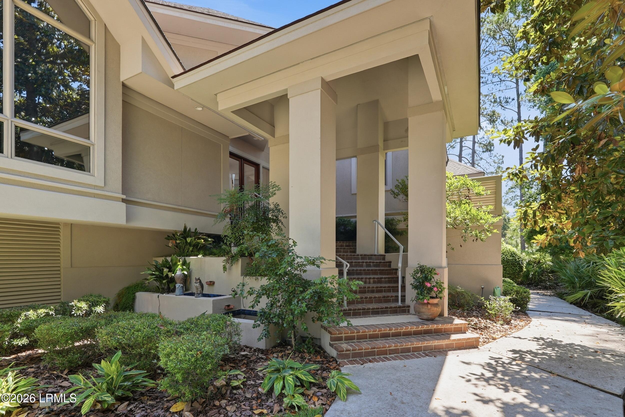 14 Mckays Point Road