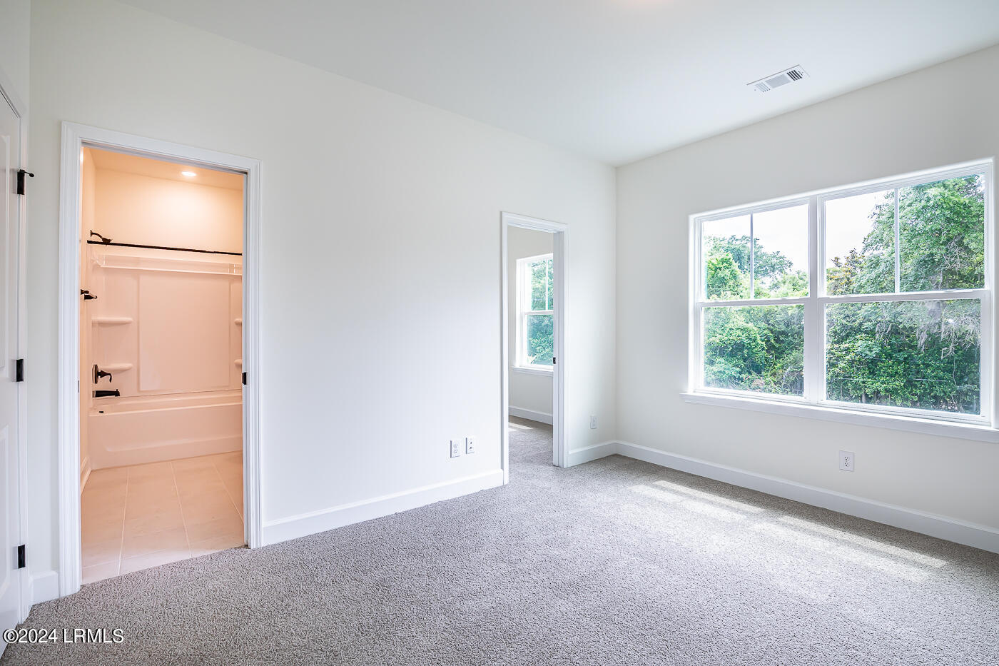 Ridgeland, South Carolina 29936, United States, 3 Bedrooms Bedrooms, ,4 BathroomsBathrooms,Residential,Active,244050