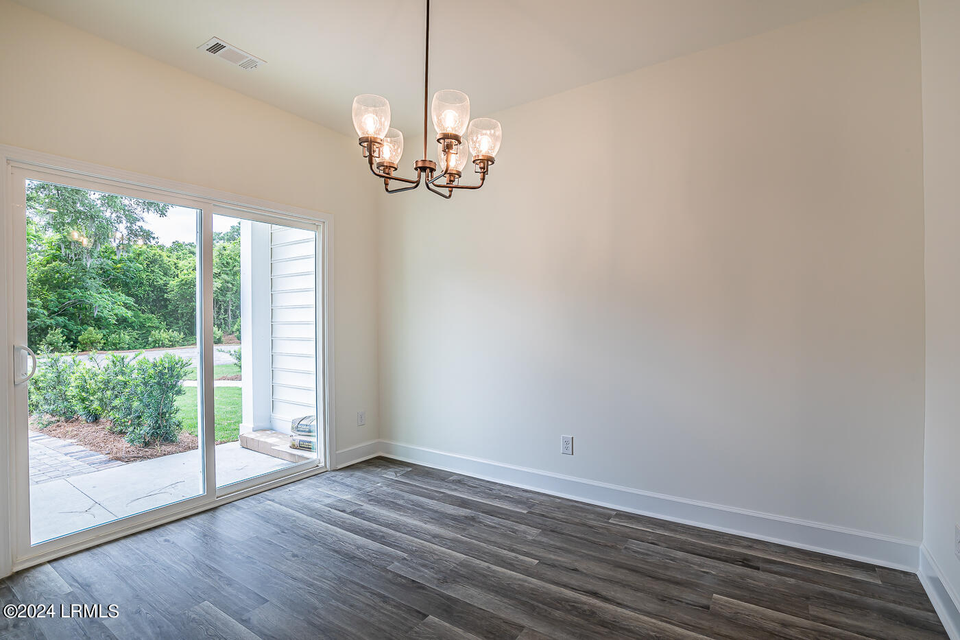 Ridgeland, South Carolina 29936, United States, 3 Bedrooms Bedrooms, ,4 BathroomsBathrooms,Residential,Active,244050