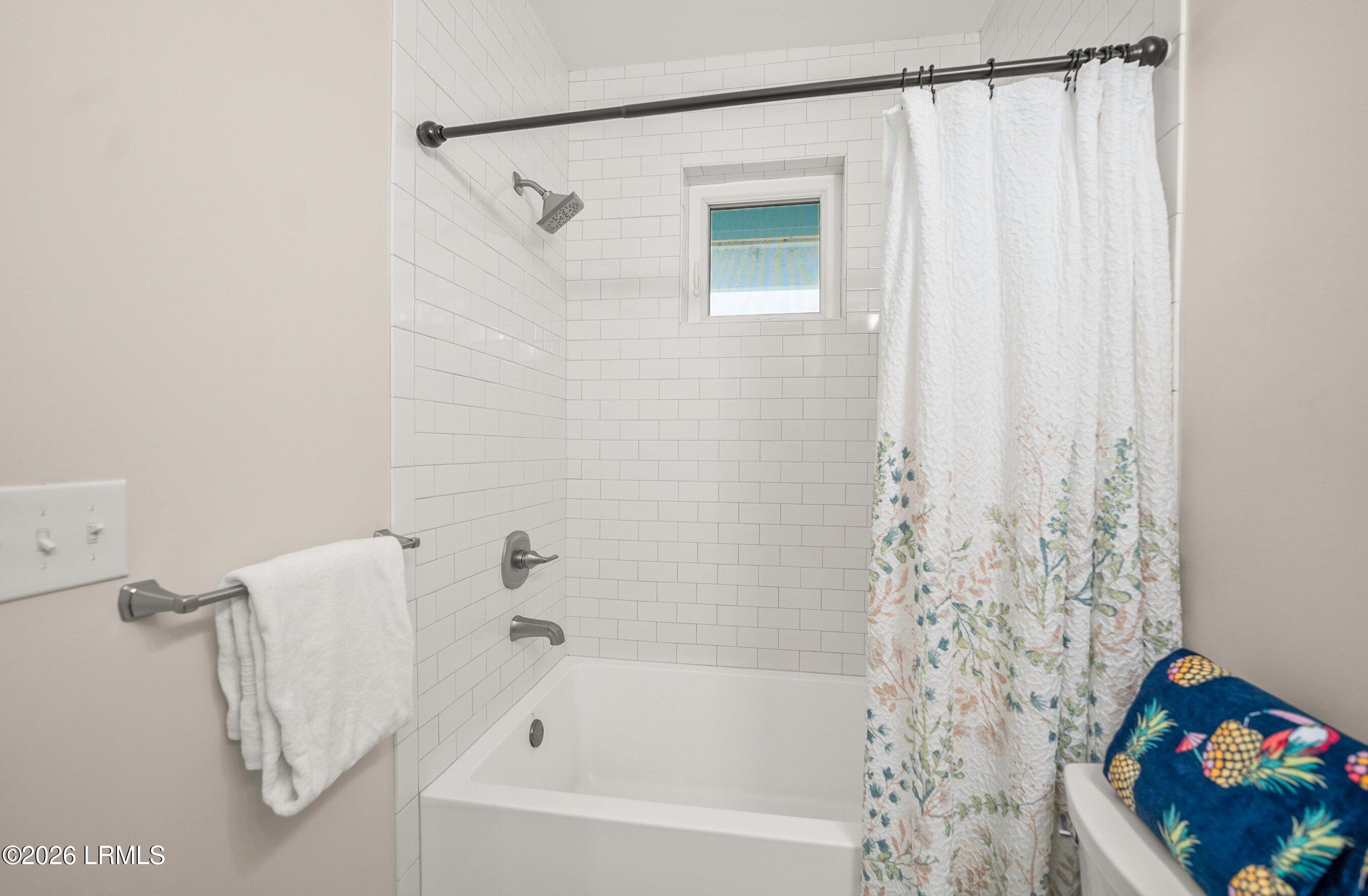 5 Tradewind Ln, St. Helena Island, SC, 29920, USA, 3 Bedrooms Bedrooms, ,4 BathroomsBathrooms,Residential,Active,5 Tradewind Ln,196954