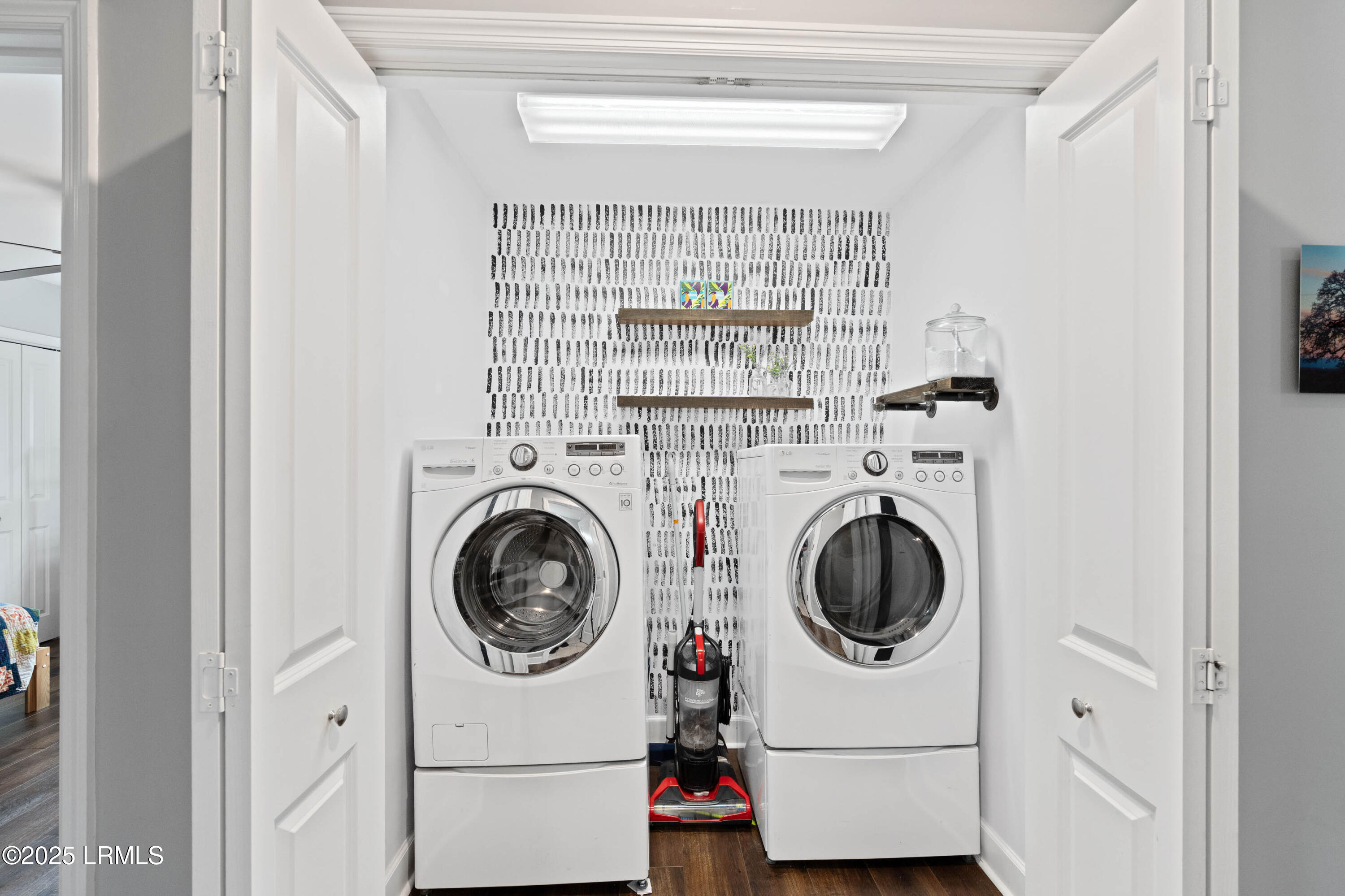 Beaufort, South Carolina 29907, United States, 3 Bedrooms Bedrooms, ,2 BathroomsBathrooms,Residential,Pending,116367