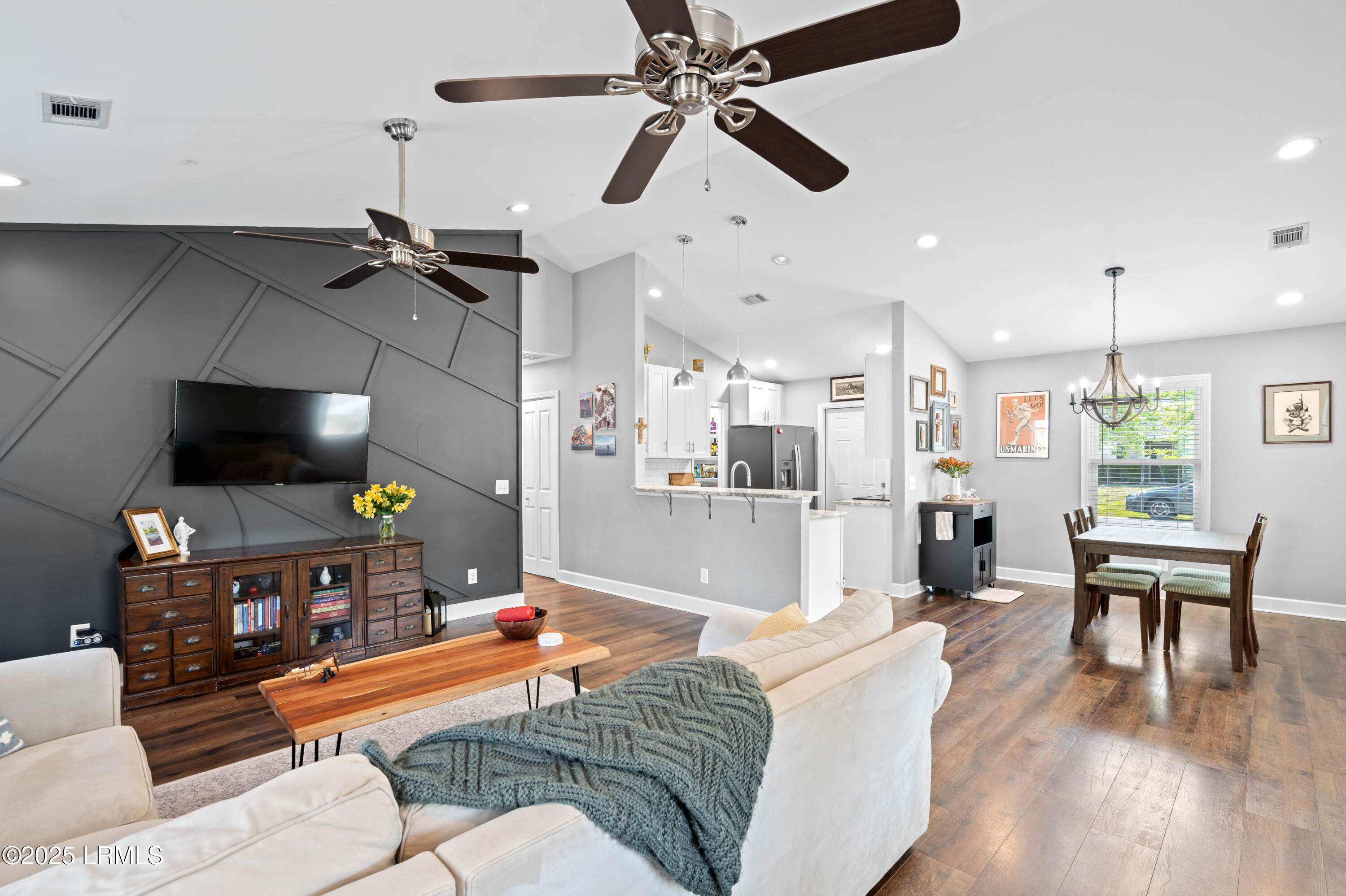 Beaufort, South Carolina 29907, United States, 3 Bedrooms Bedrooms, ,2 BathroomsBathrooms,Residential,Pending,116367