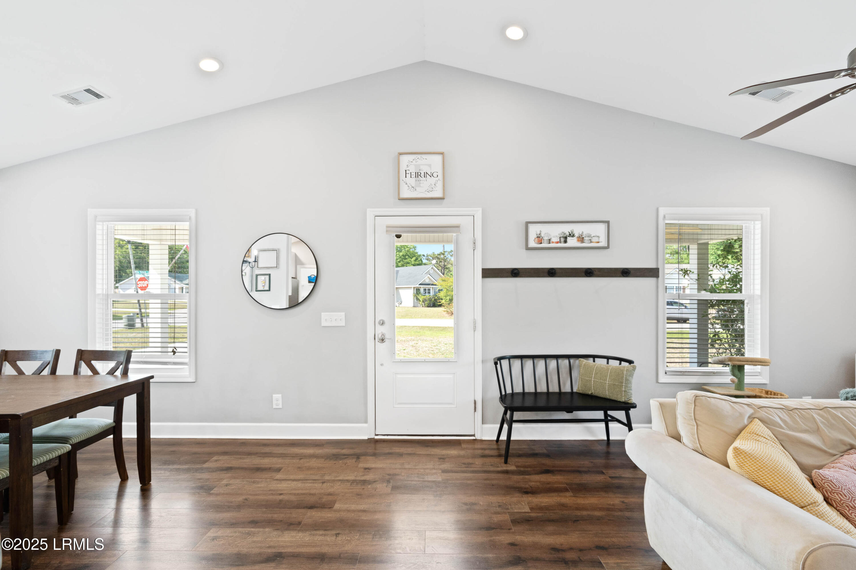 Beaufort, South Carolina 29907, United States, 3 Bedrooms Bedrooms, ,2 BathroomsBathrooms,Residential,Pending,116367