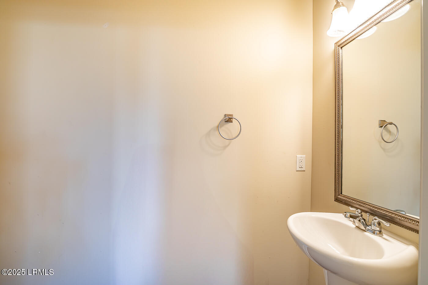 Beaufort, South Carolina 29906, United States, 3 Bedrooms Bedrooms, ,3 BathroomsBathrooms,Residential,Active,10495