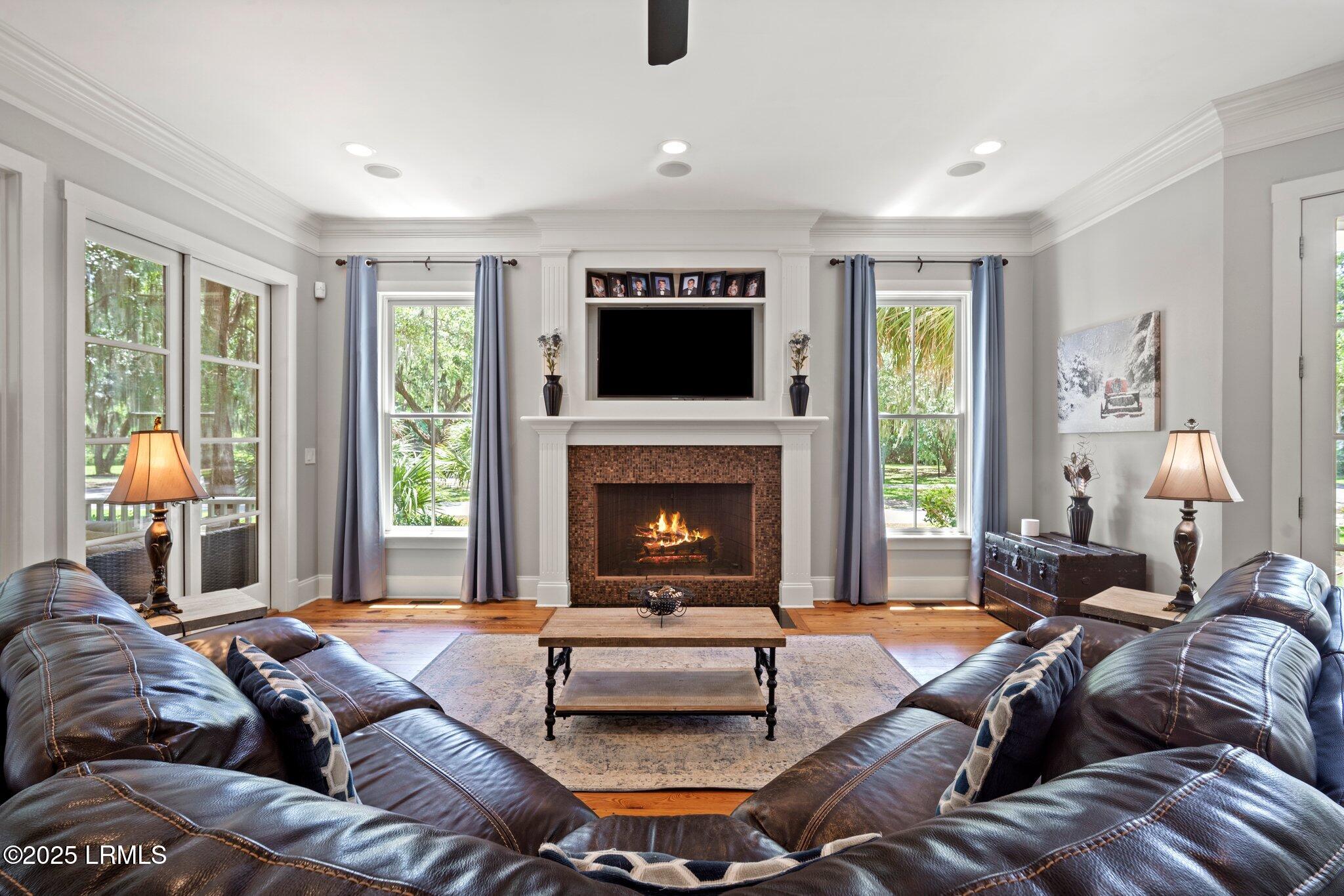 Beaufort, South Carolina 29907, United States, 5 Bedrooms Bedrooms, ,5 BathroomsBathrooms,Residential,Active,166486