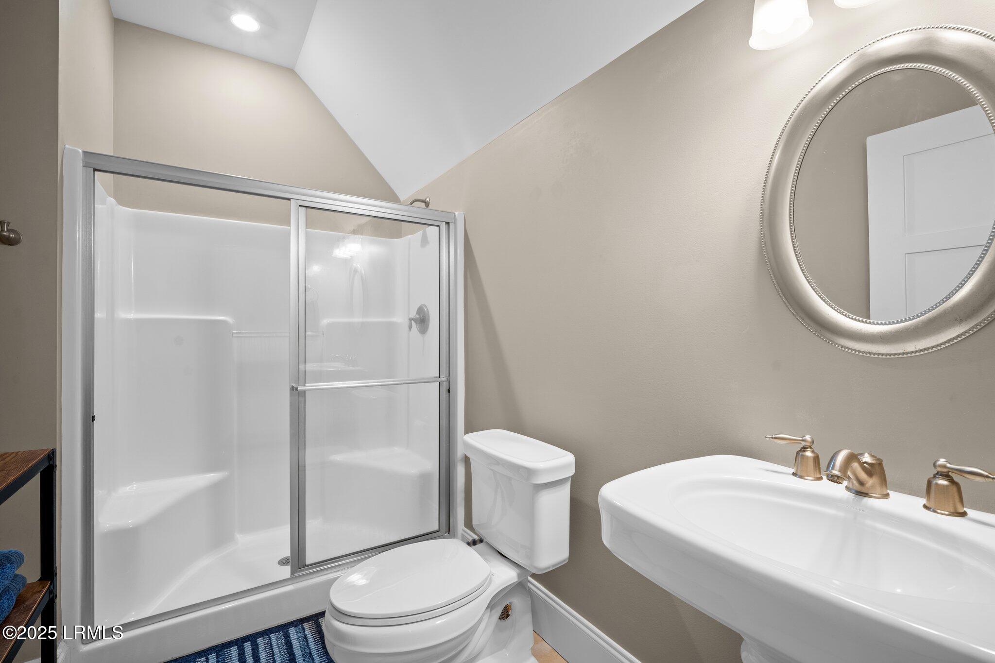 Beaufort, South Carolina 29907, United States, 5 Bedrooms Bedrooms, ,5 BathroomsBathrooms,Residential,Active,166486