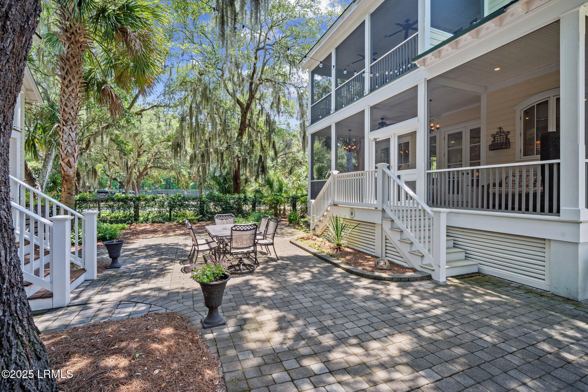 Beaufort, South Carolina 29907, United States, 5 Bedrooms Bedrooms, ,5 BathroomsBathrooms,Residential,Active,166486