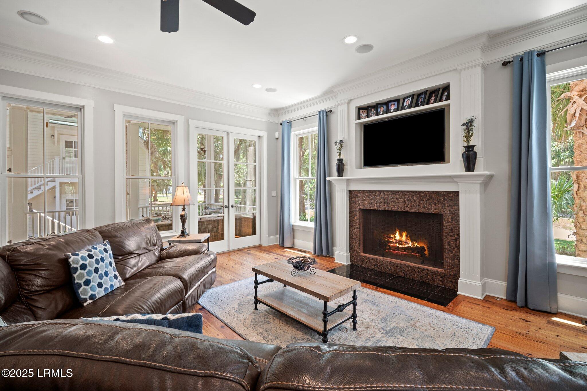 Beaufort, South Carolina 29907, United States, 5 Bedrooms Bedrooms, ,5 BathroomsBathrooms,Residential,Active,166486