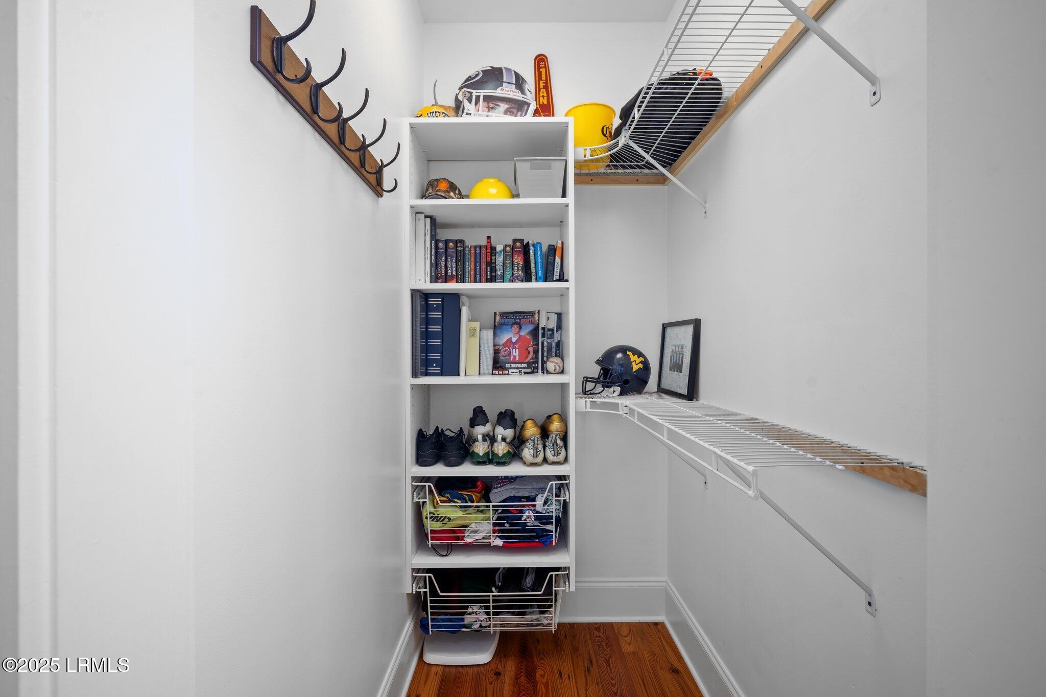 Beaufort, South Carolina 29907, United States, 5 Bedrooms Bedrooms, ,5 BathroomsBathrooms,Residential,Active,166486