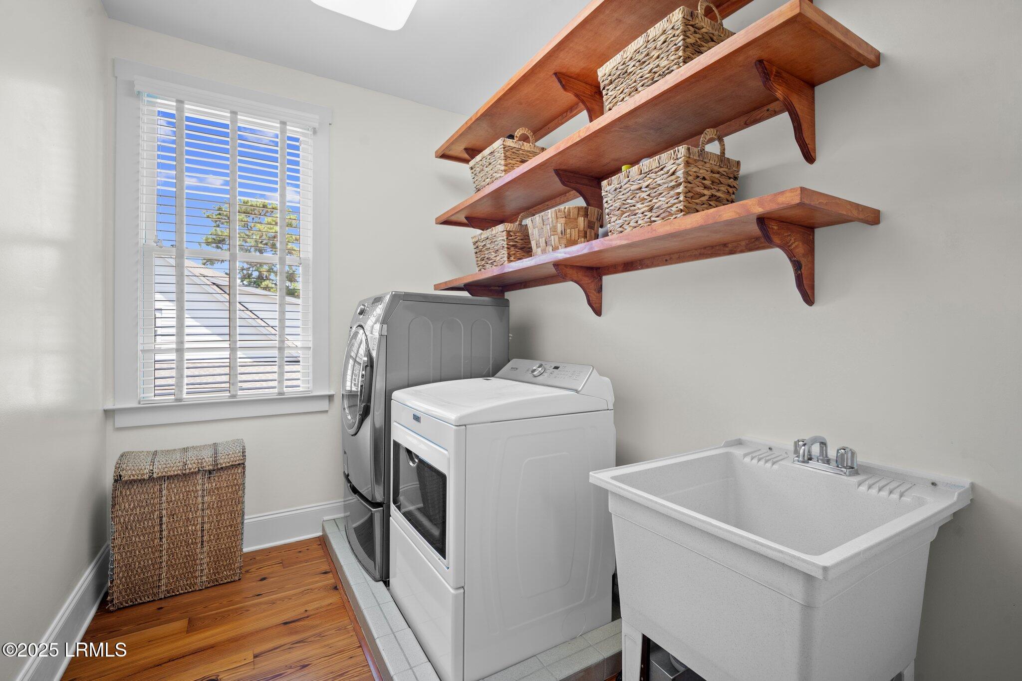 Beaufort, South Carolina 29907, United States, 5 Bedrooms Bedrooms, ,5 BathroomsBathrooms,Residential,Active,166486