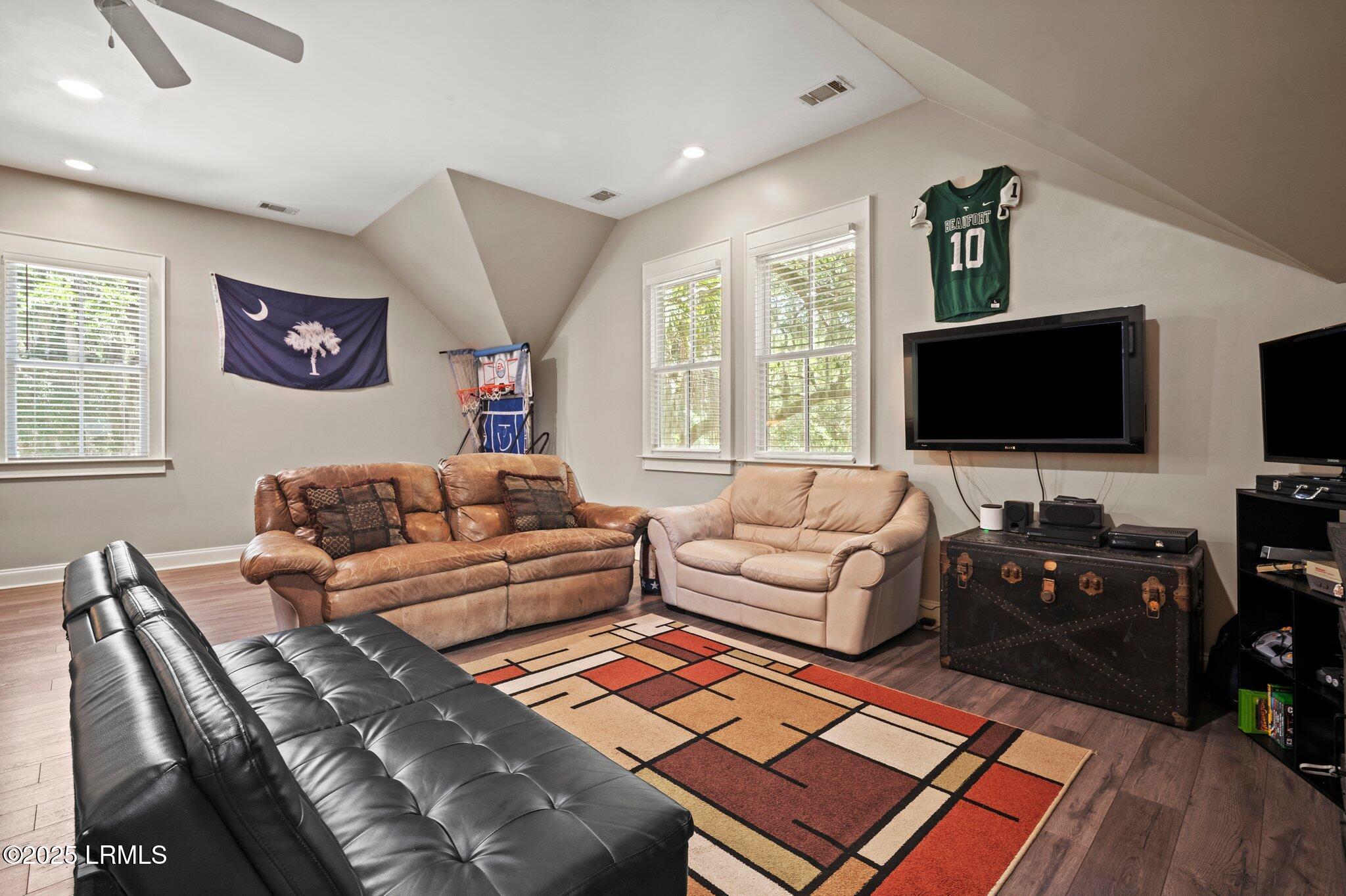 Beaufort, South Carolina 29907, United States, 5 Bedrooms Bedrooms, ,5 BathroomsBathrooms,Residential,Active,166486