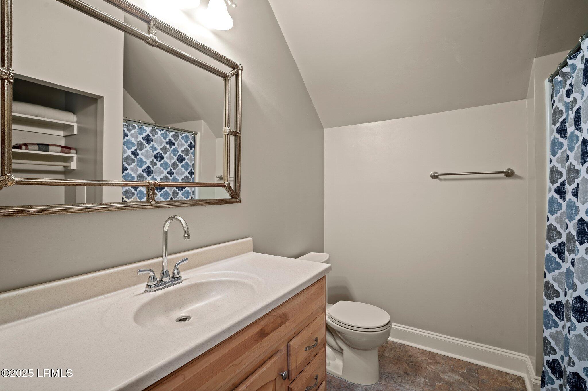 Beaufort, South Carolina 29907, United States, 5 Bedrooms Bedrooms, ,5 BathroomsBathrooms,Residential,Active,166486