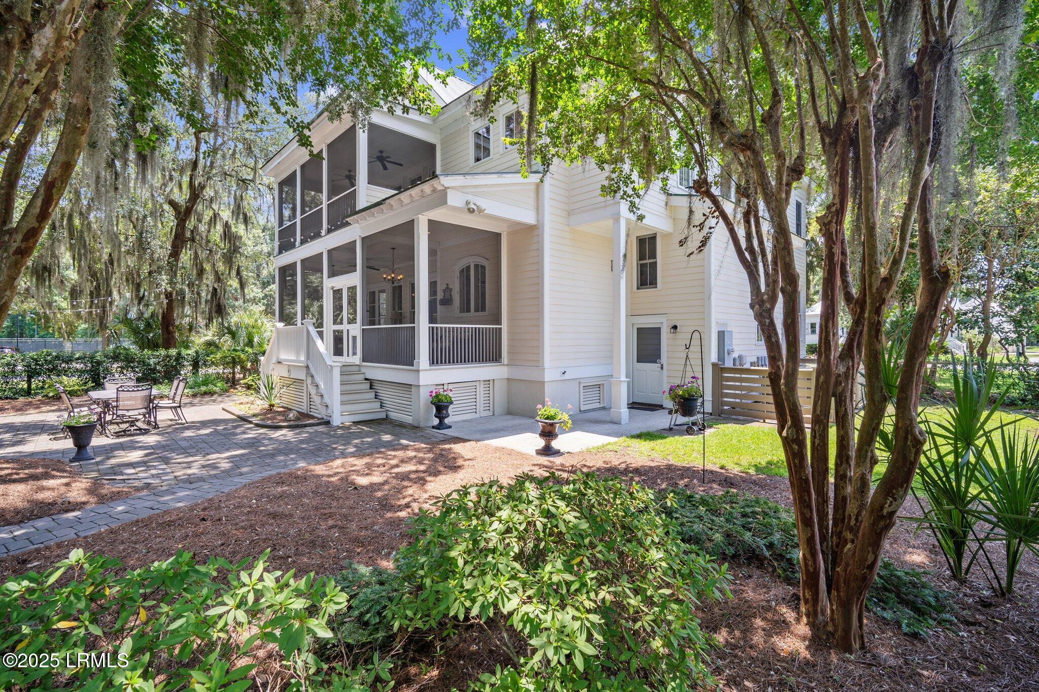 Beaufort, South Carolina 29907, United States, 5 Bedrooms Bedrooms, ,5 BathroomsBathrooms,Residential,Active,166486