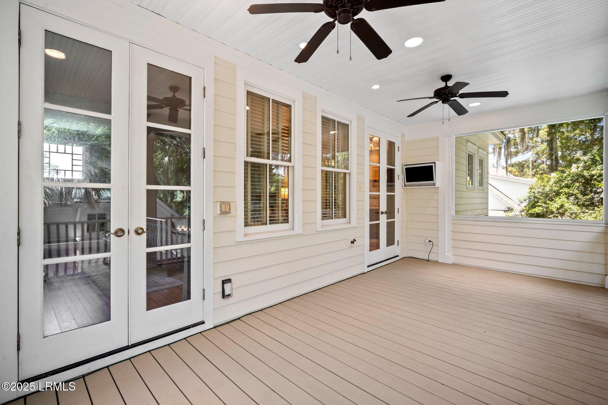 Beaufort, South Carolina 29907, United States, 5 Bedrooms Bedrooms, ,5 BathroomsBathrooms,Residential,Active,166486