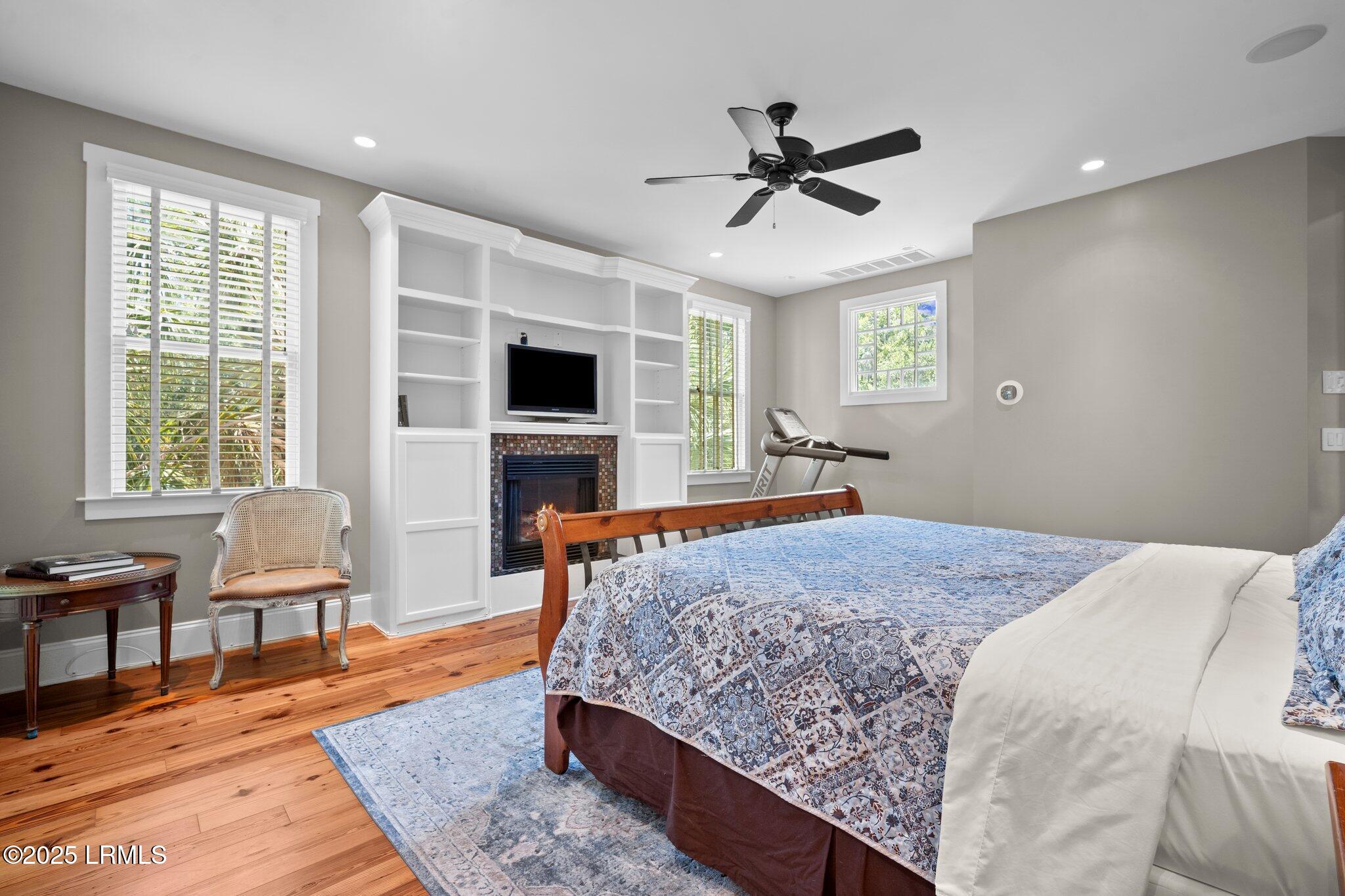 Beaufort, South Carolina 29907, United States, 5 Bedrooms Bedrooms, ,5 BathroomsBathrooms,Residential,Active,166486