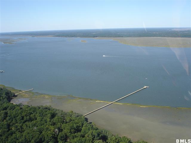 2 Black Skimmer Court