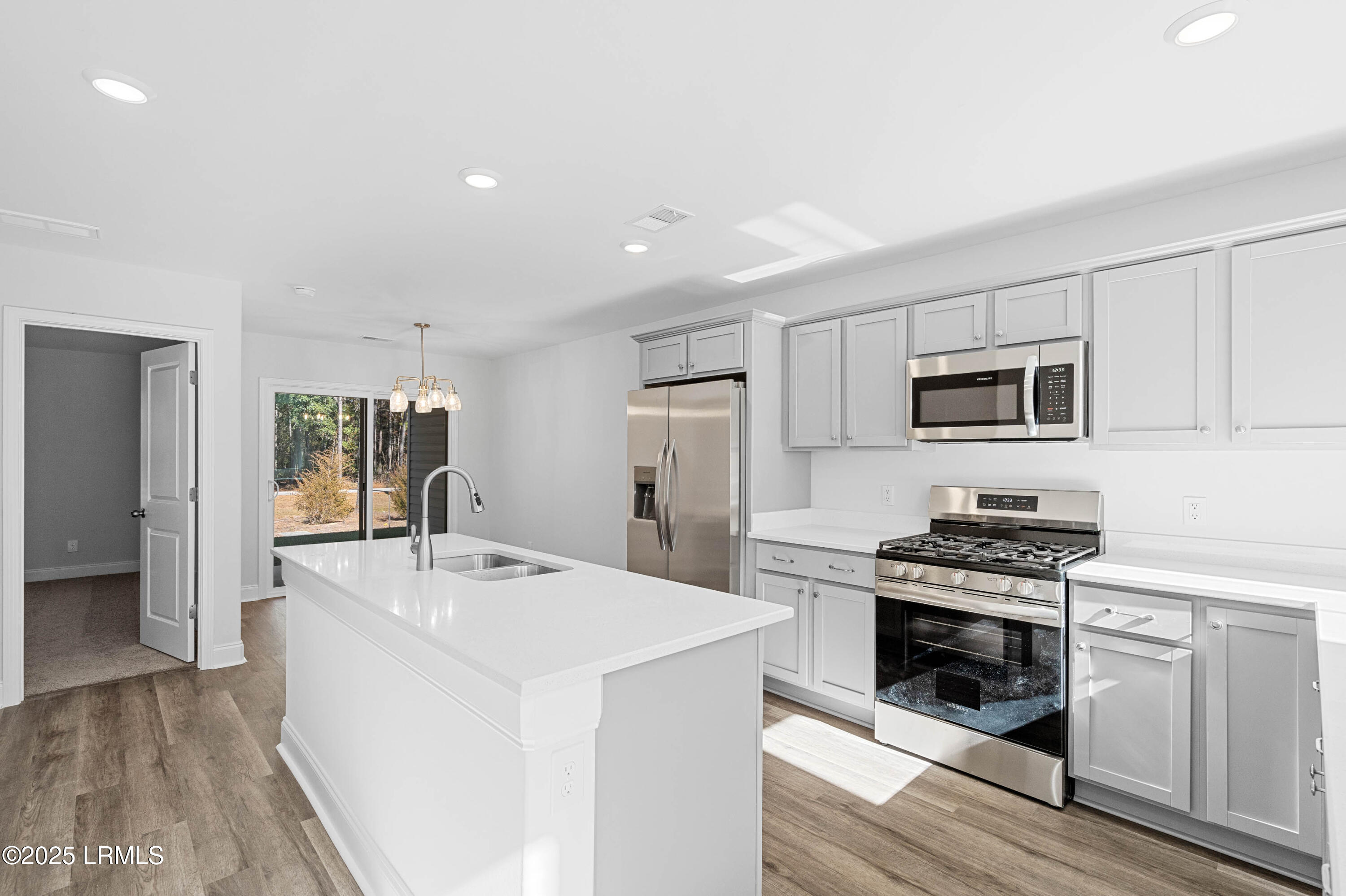 Hardeeville, South Carolina 29927, United States, 3 Bedrooms Bedrooms, ,3 BathroomsBathrooms,Residential,Active,85619