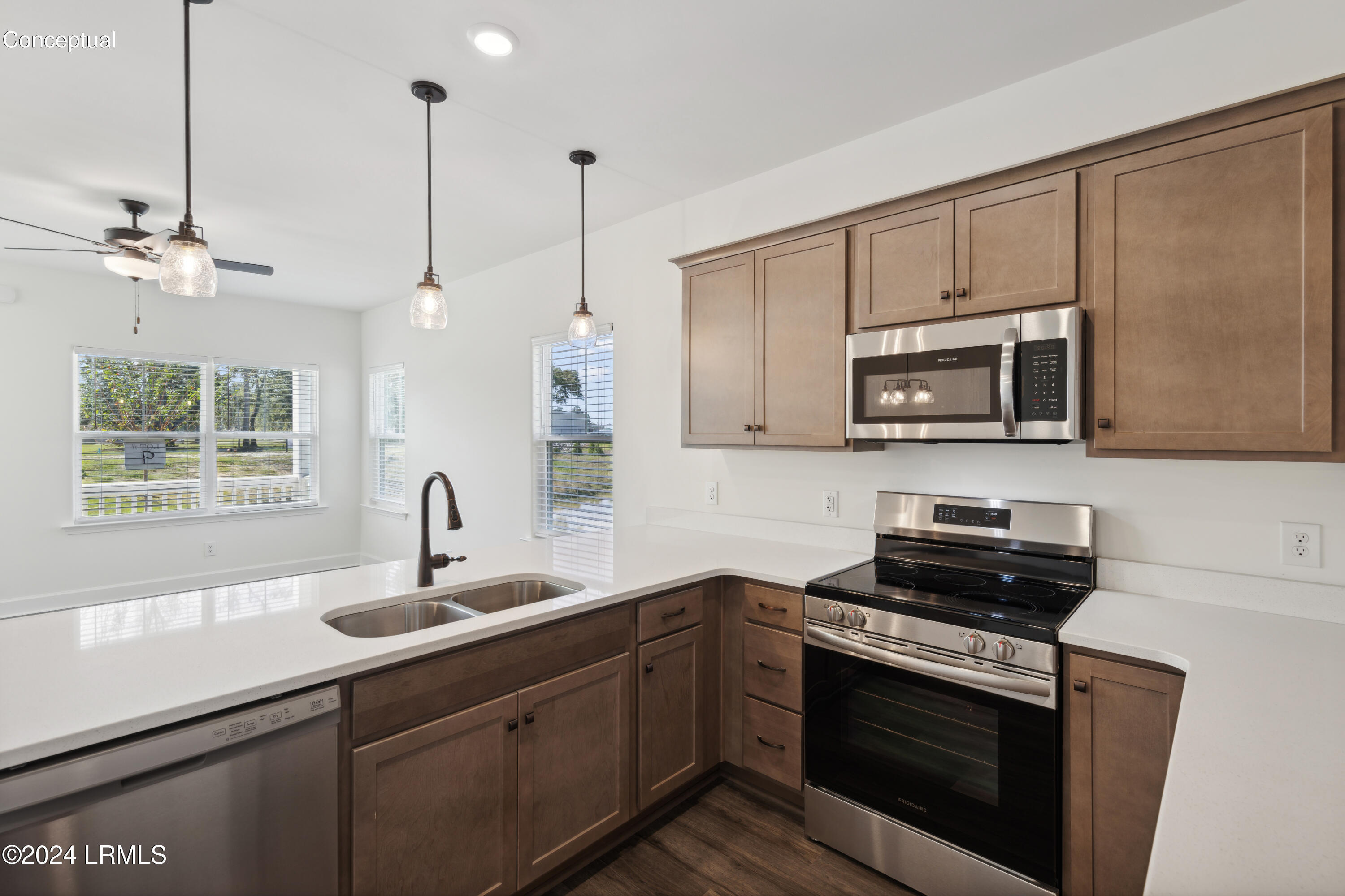 Ridgeland, South Carolina 29936, United States, 3 Bedrooms Bedrooms, ,3 BathroomsBathrooms,Residential,Pending,38516