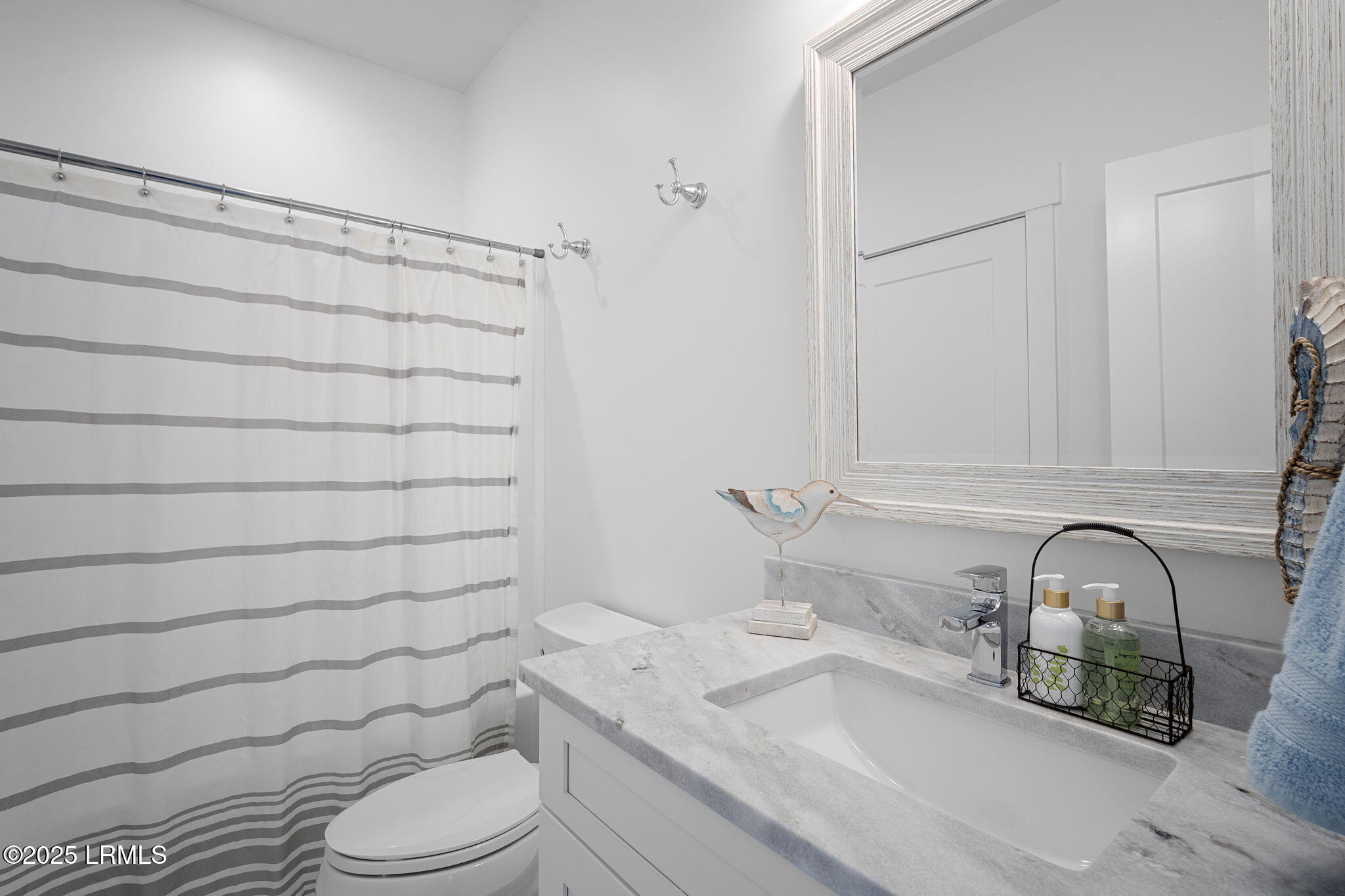 Beaufort, South Carolina 29907, United States, 3 Bedrooms Bedrooms, ,4 BathroomsBathrooms,Residential,Active,178931