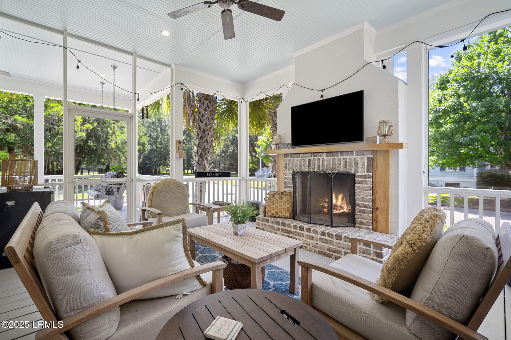 Beaufort, South Carolina 29907, United States, 3 Bedrooms Bedrooms, ,4 BathroomsBathrooms,Residential,Active,178931