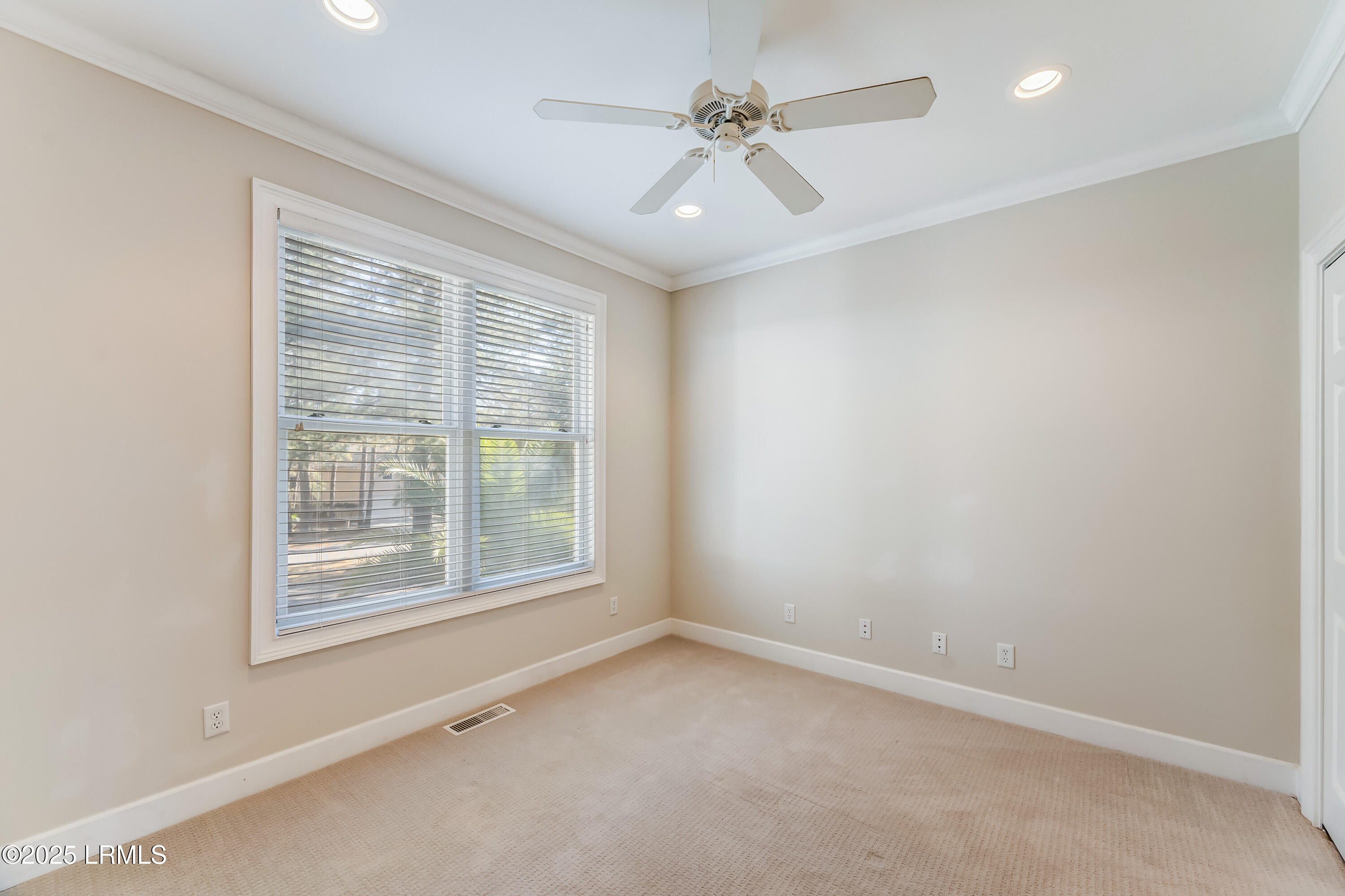 Beaufort, South Carolina 29907, United States, 4 Bedrooms Bedrooms, ,5 BathroomsBathrooms,Residential,Active,17495