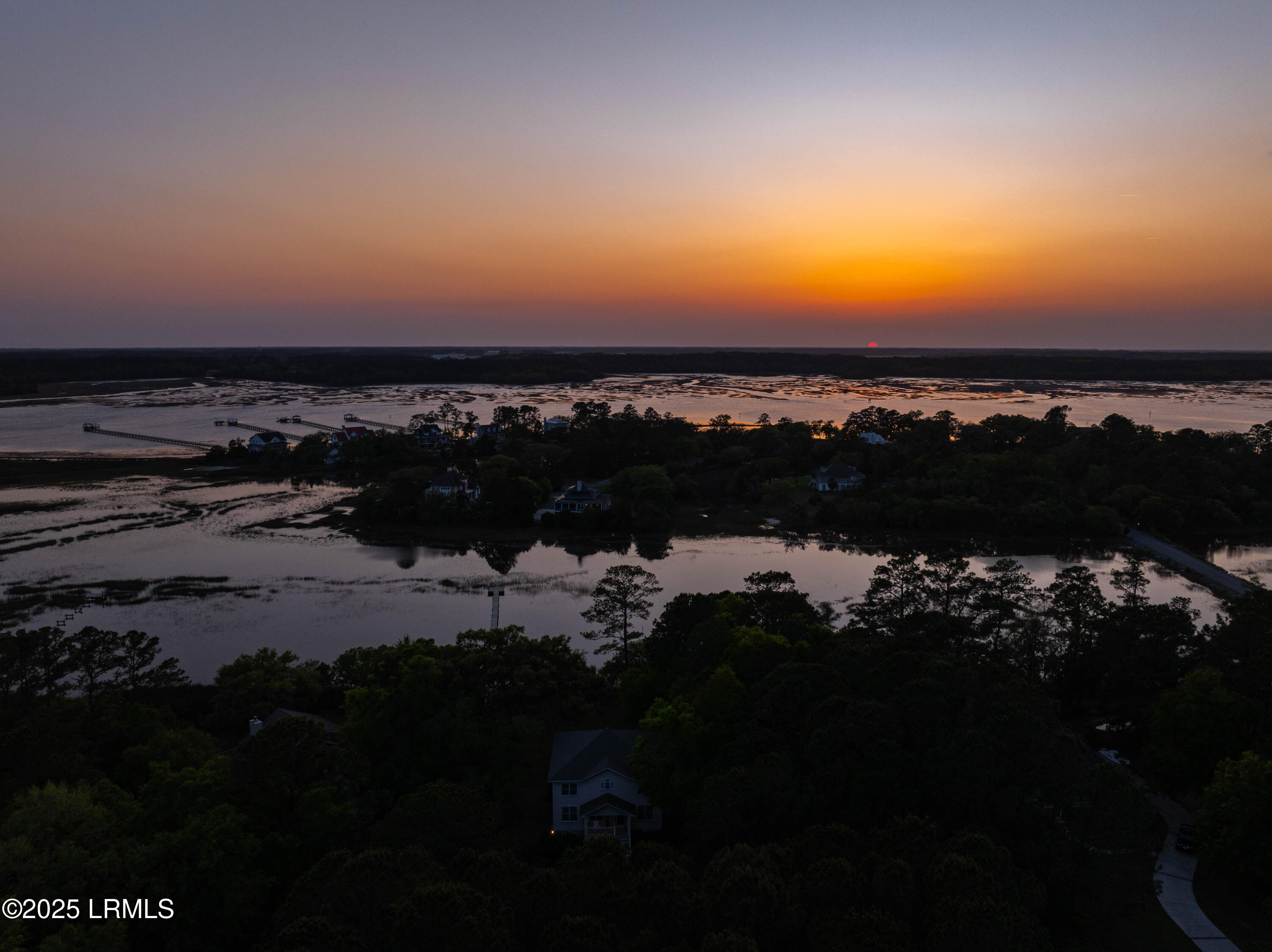 Beaufort, South Carolina 29907, United States, 4 Bedrooms Bedrooms, ,5 BathroomsBathrooms,Residential,Active,17495