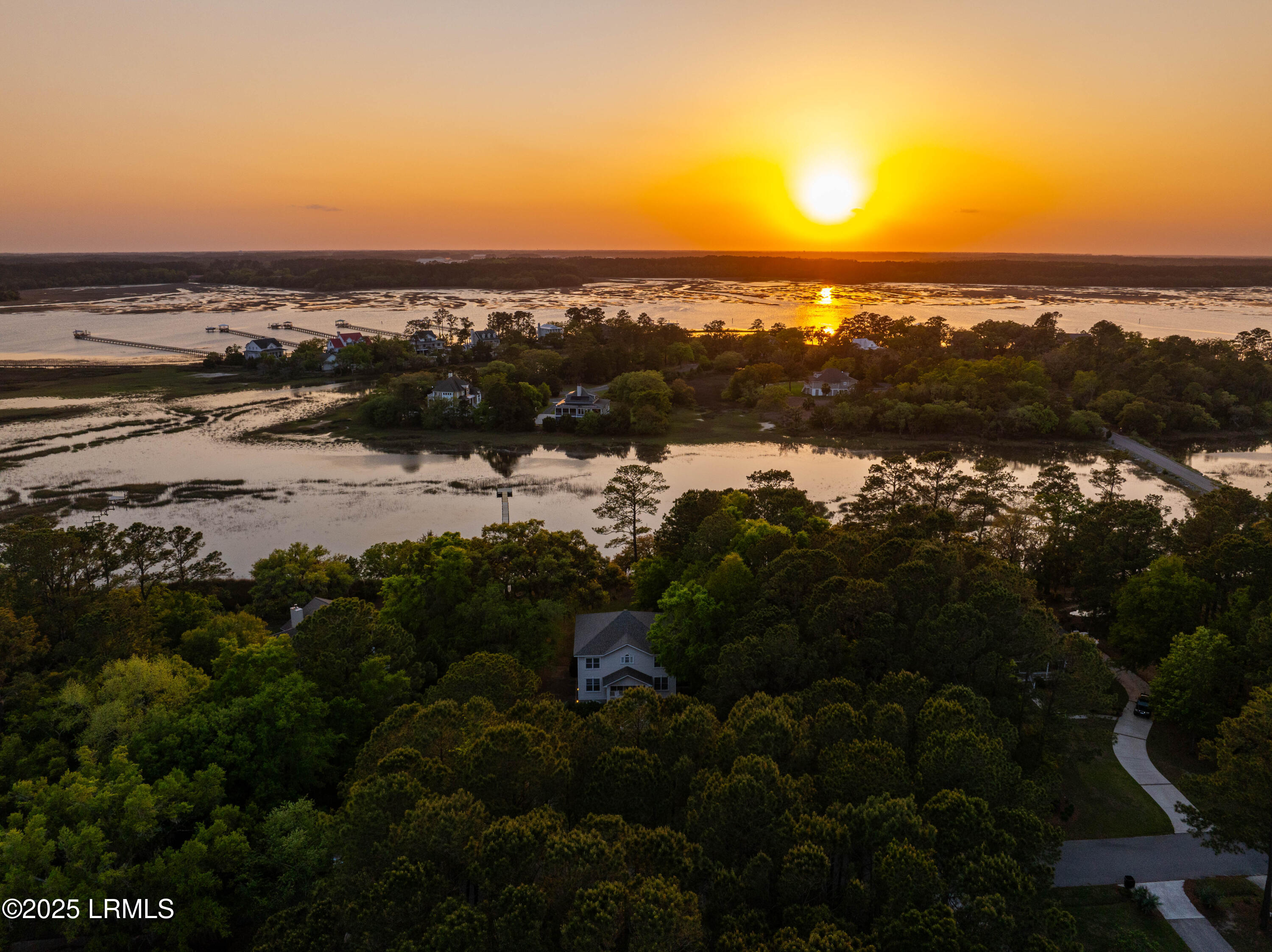 Beaufort, South Carolina 29907, United States, 4 Bedrooms Bedrooms, ,5 BathroomsBathrooms,Residential,Active,17495