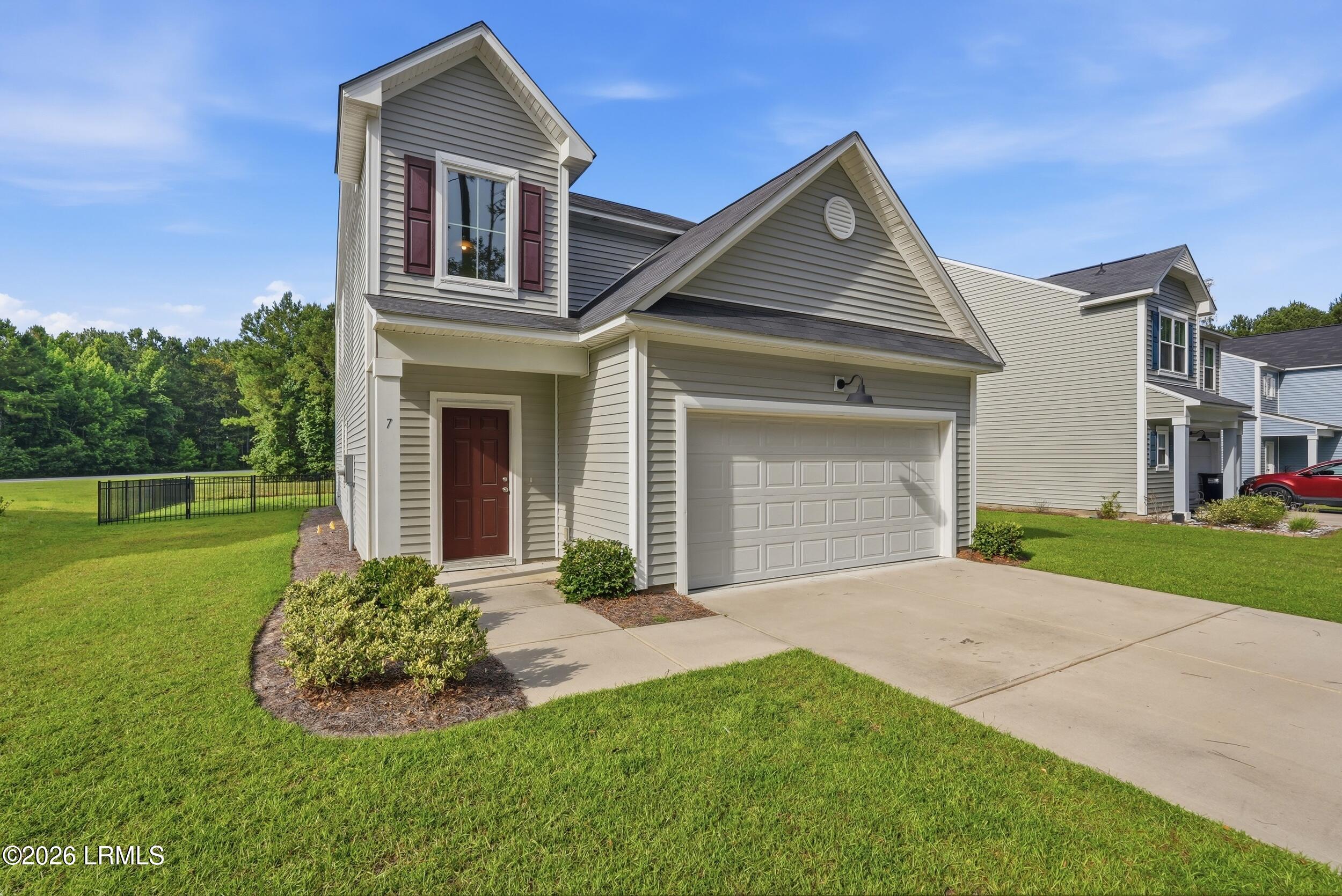 7 Woodland Court