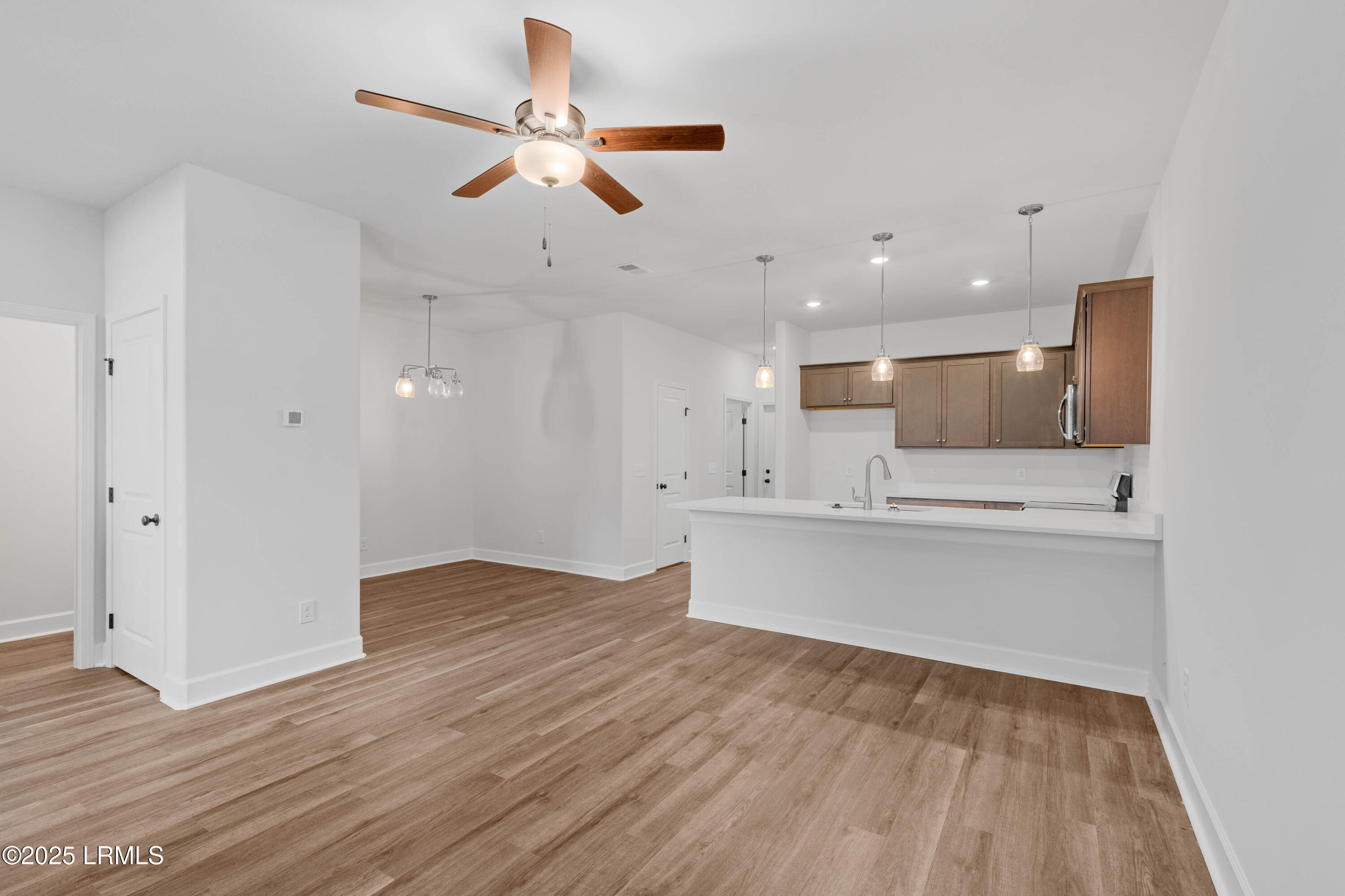 Ridgeland, South Carolina 29936, United States, 3 Bedrooms Bedrooms, ,3 BathroomsBathrooms,Residential,Active,212414