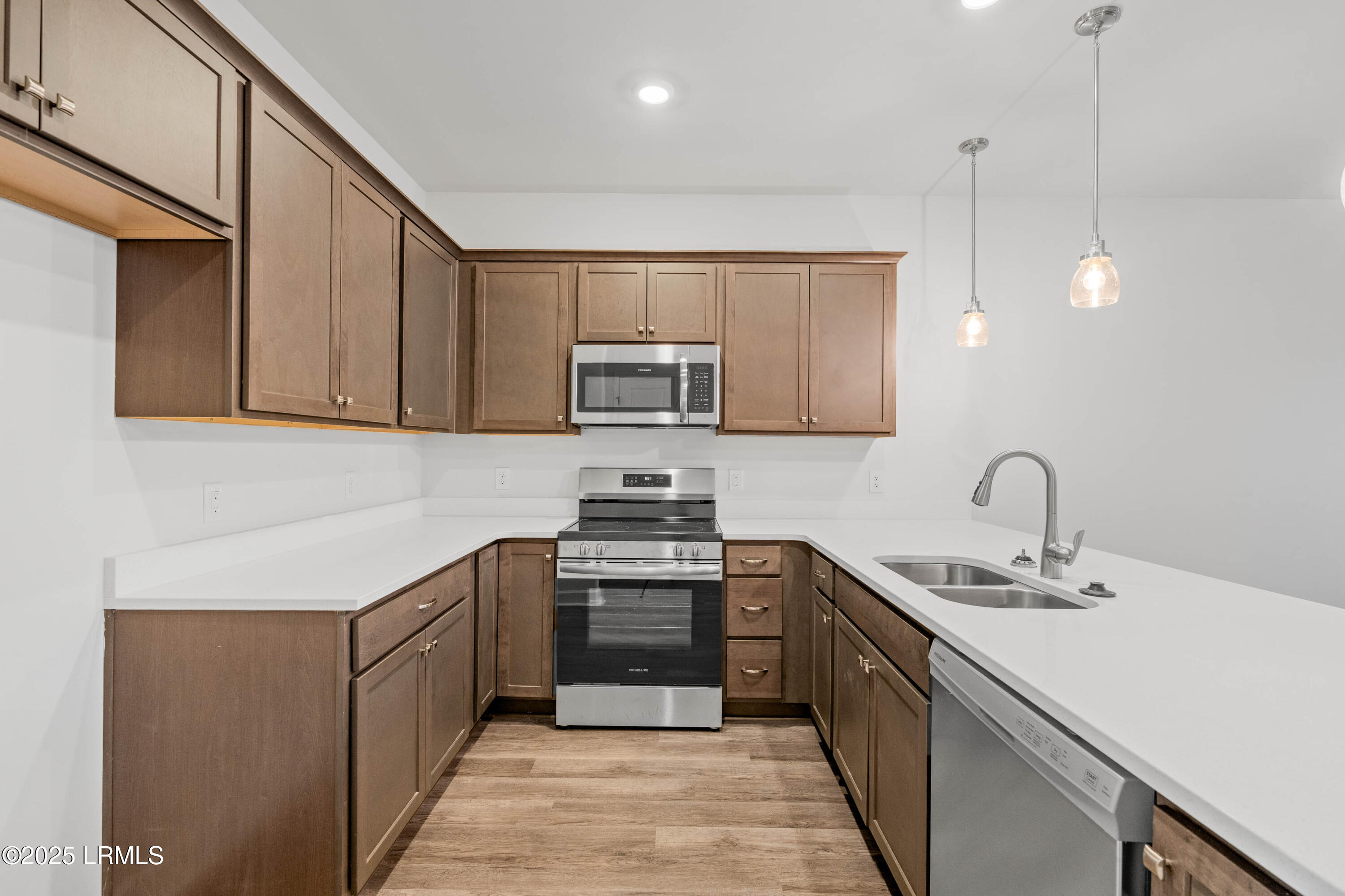 Ridgeland, South Carolina 29936, United States, 3 Bedrooms Bedrooms, ,3 BathroomsBathrooms,Residential,Active,212414