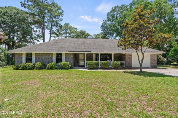 22 CHESTERFIELD DR, BEAUFORT, SC 29906 - Image f8e6bc5ff4afaa0d2d68bbff7a8ab44d/2241057927