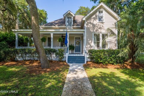 Single Family Residence in Beaufort SC 107 Coosaw Club Drive.jpg