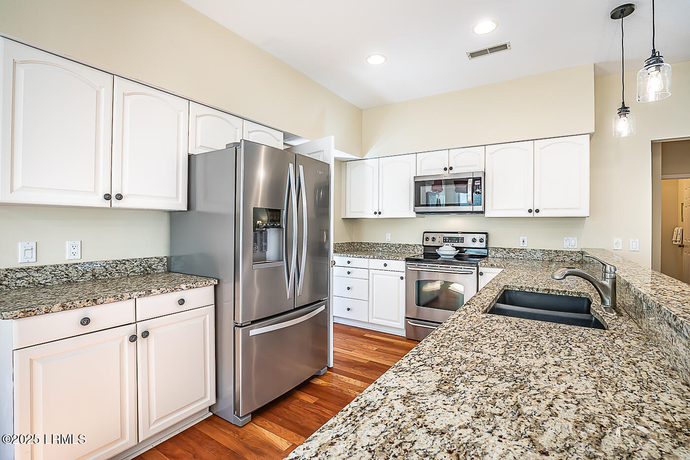 St. Helena Island, South Carolina 29920, United States, 3 Bedrooms Bedrooms, ,3 BathroomsBathrooms,Residential,Active,245660