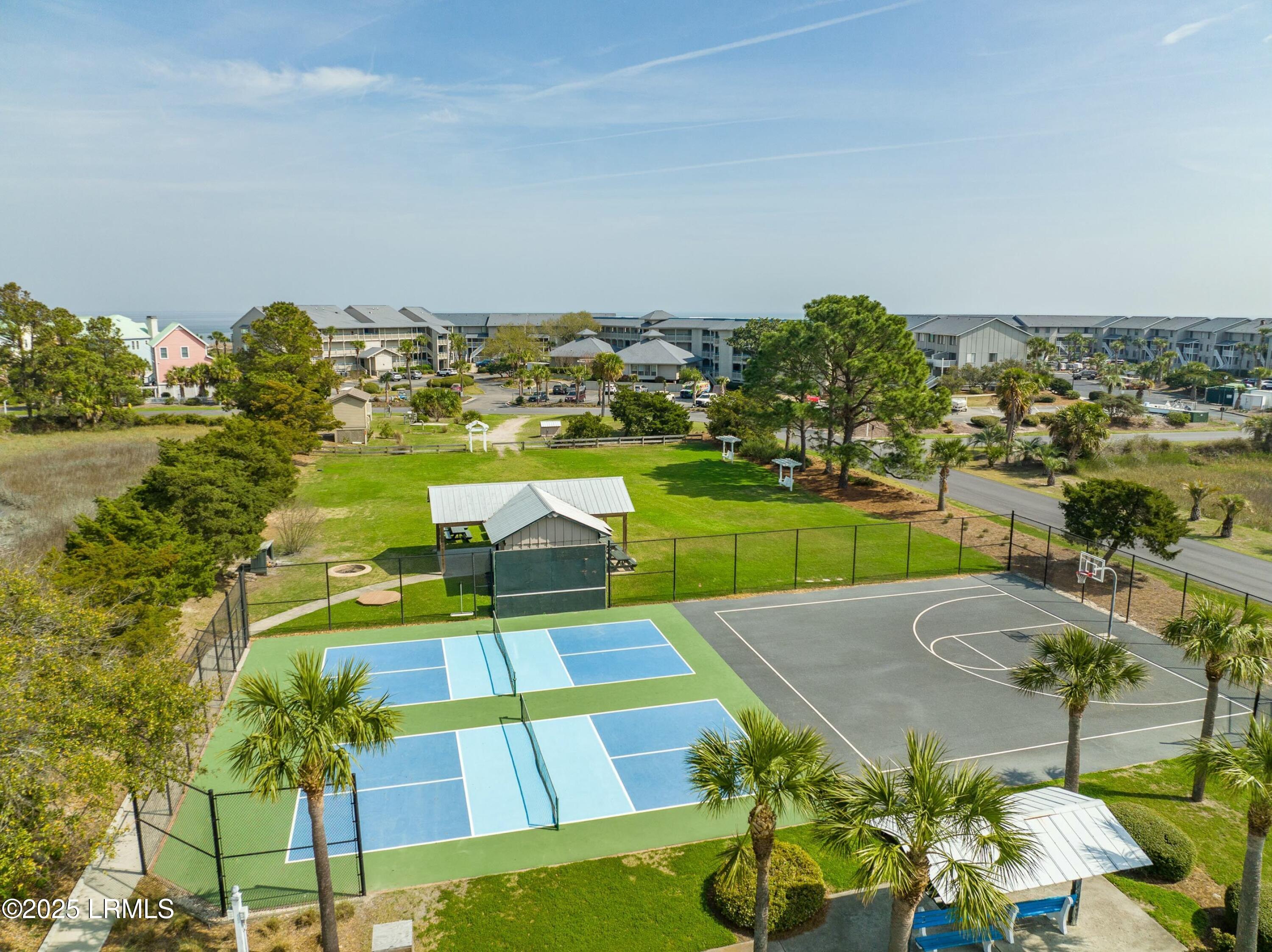 Harbor Island, South Carolina 29920, United States, 2 Bedrooms Bedrooms, ,3 BathroomsBathrooms,Residential,Active,8071